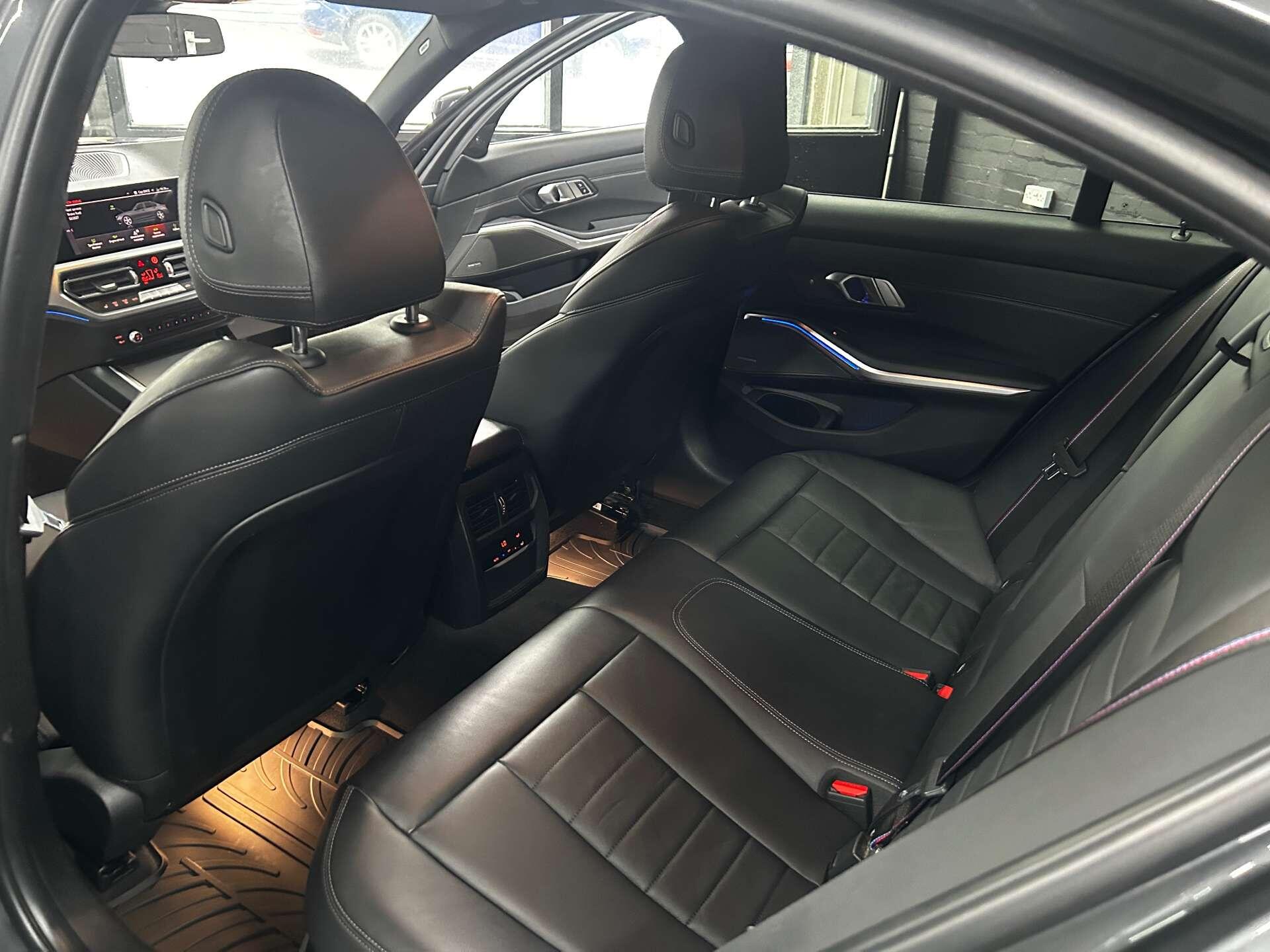BMW 3 Series view 39