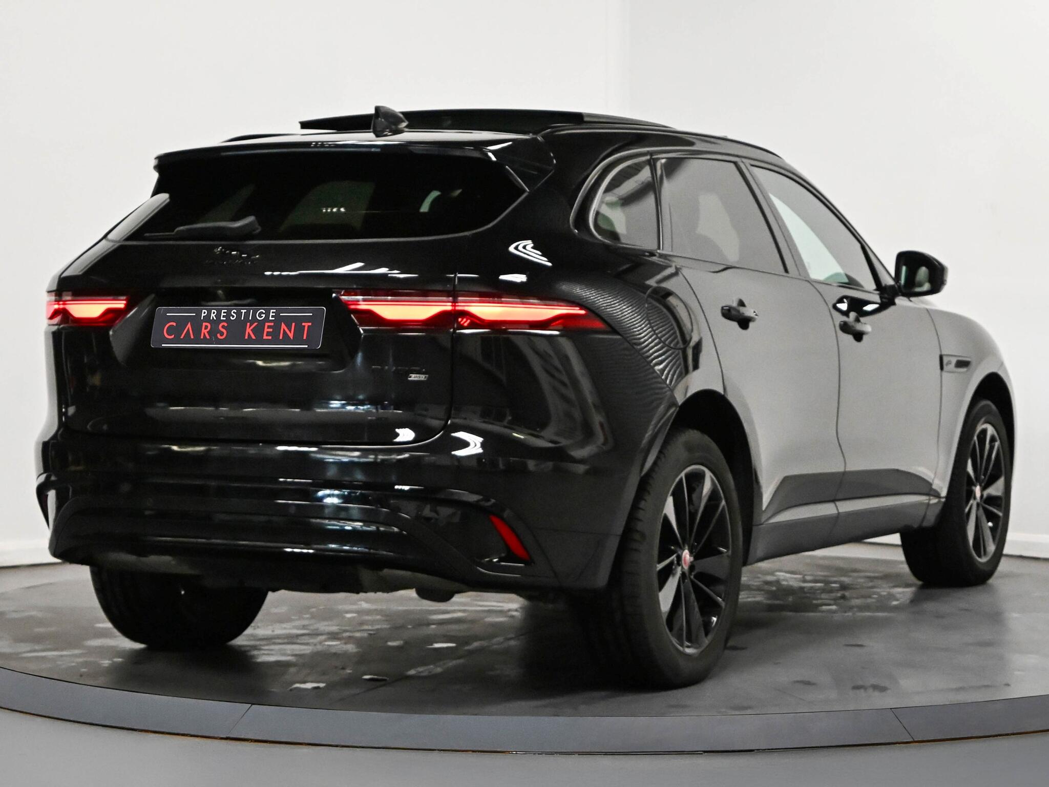 Jaguar F-Pace view 26
