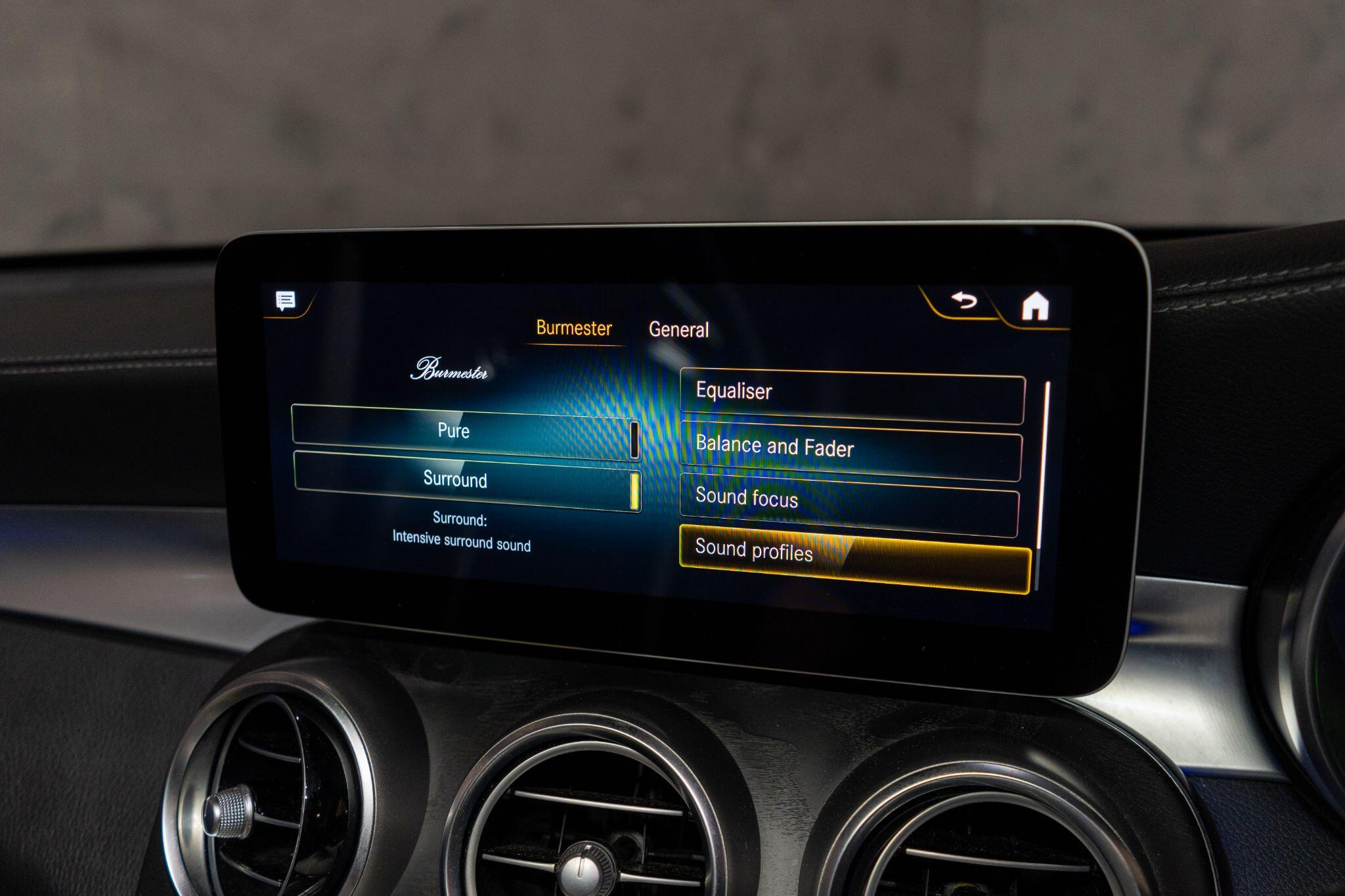 Mercedes-Benz GLC view 27