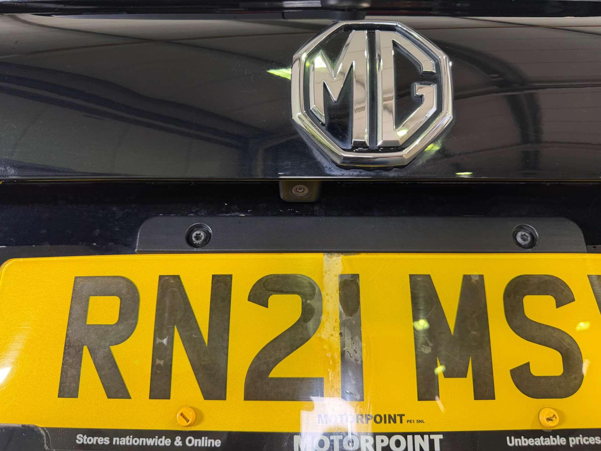 MG HS view 9