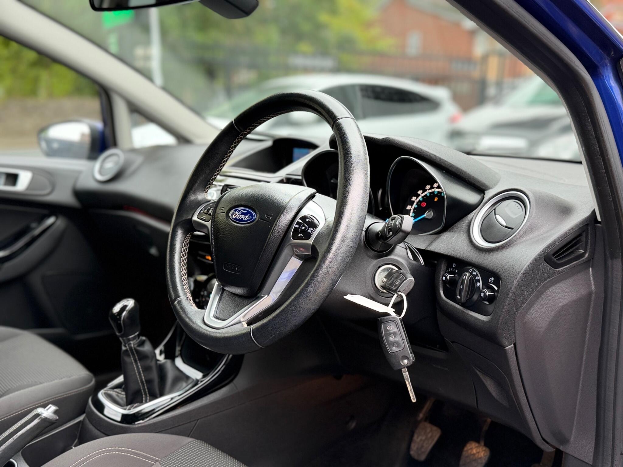 Ford Fiesta view 25