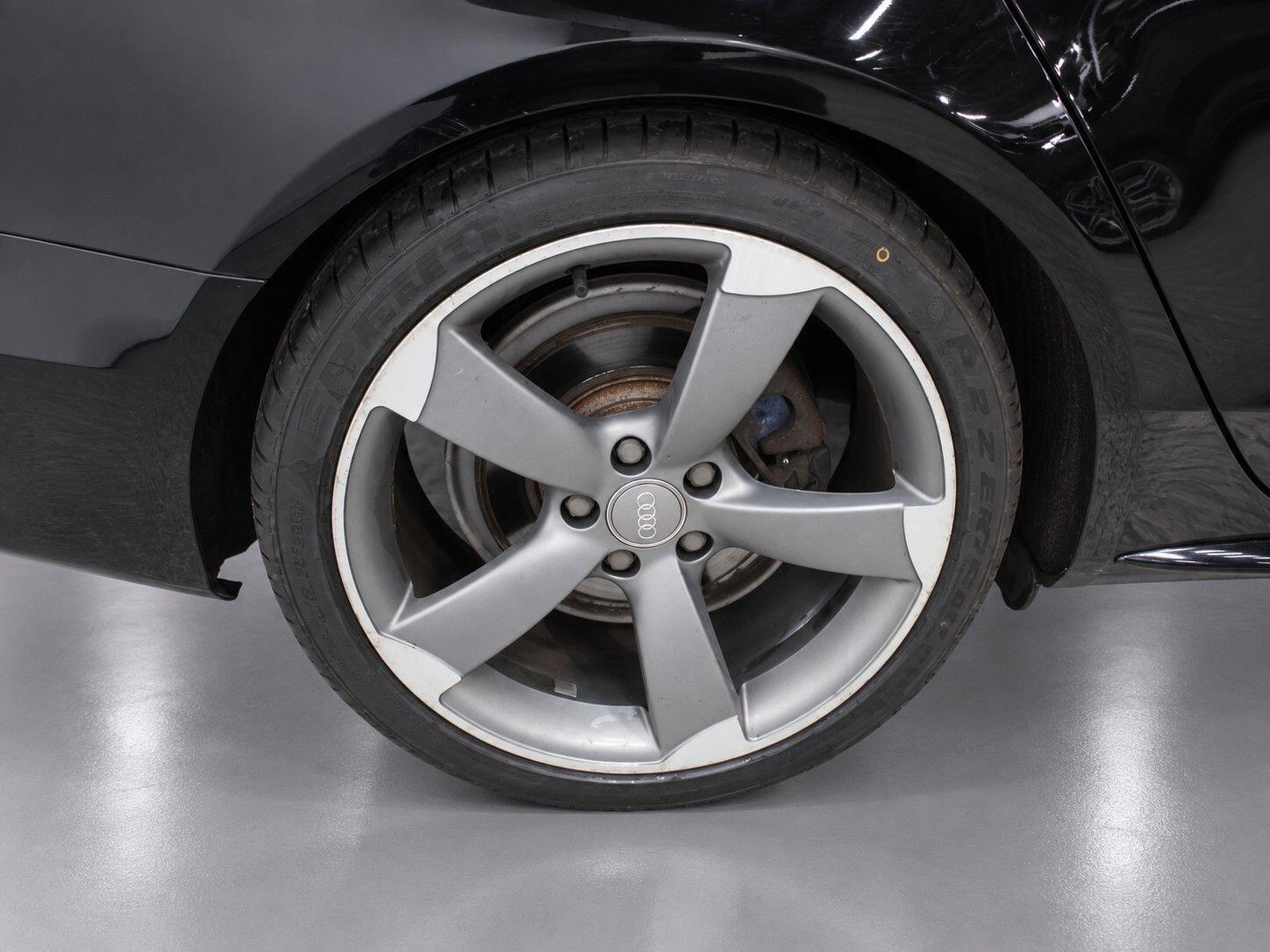 Audi A4 view 56