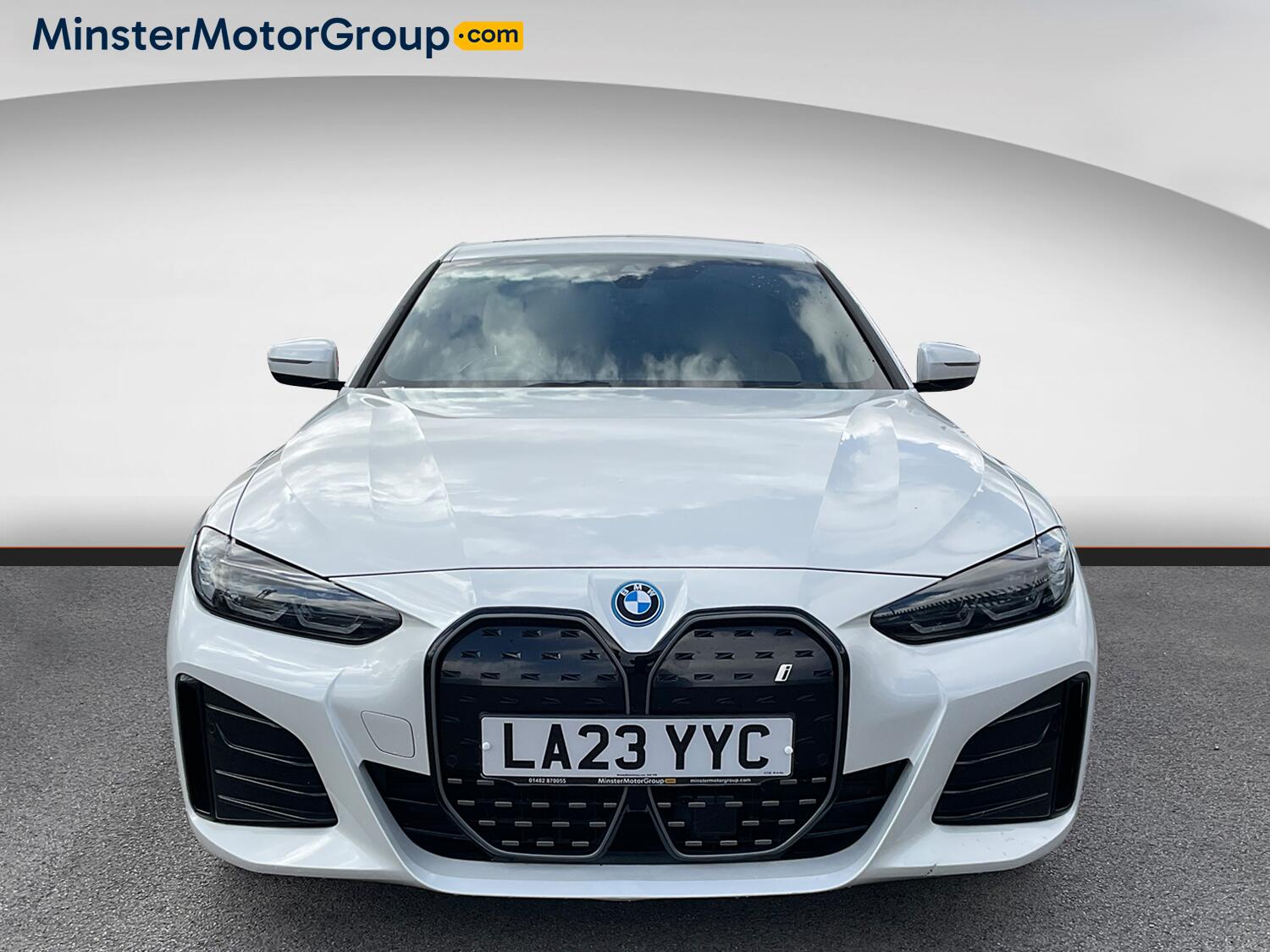 BMW I4 view 5