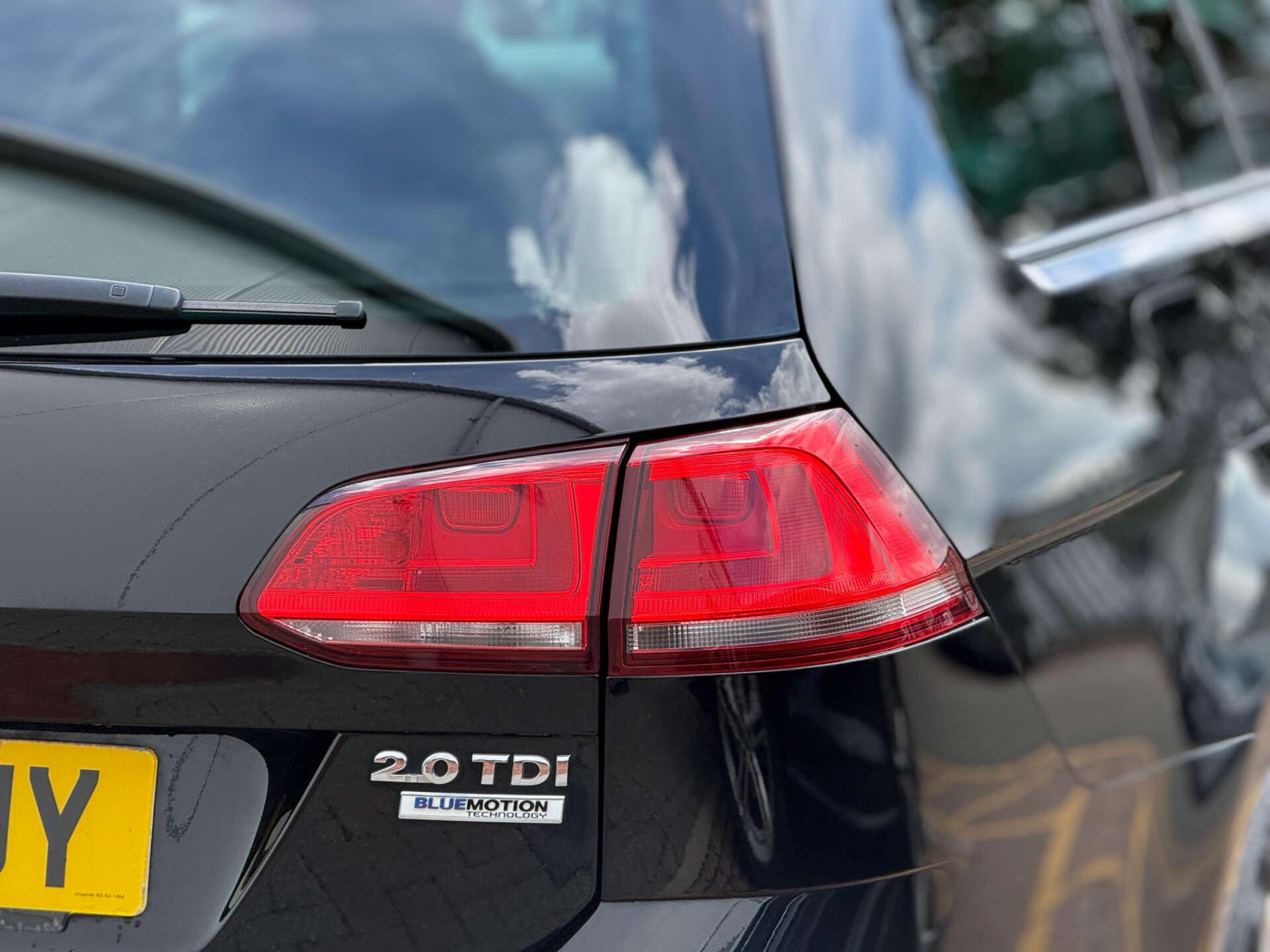 Volkswagen Golf view 64