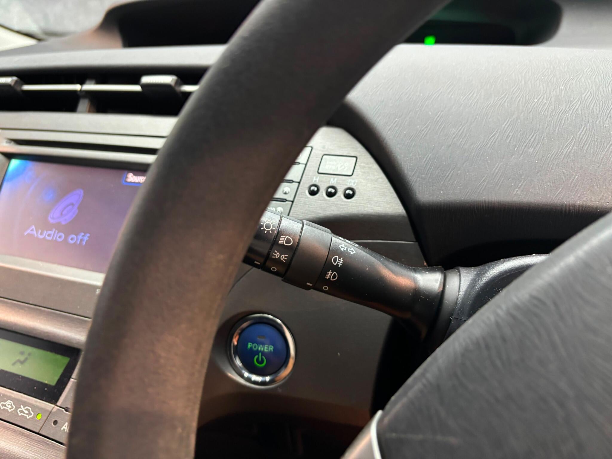 Toyota Prius view 10
