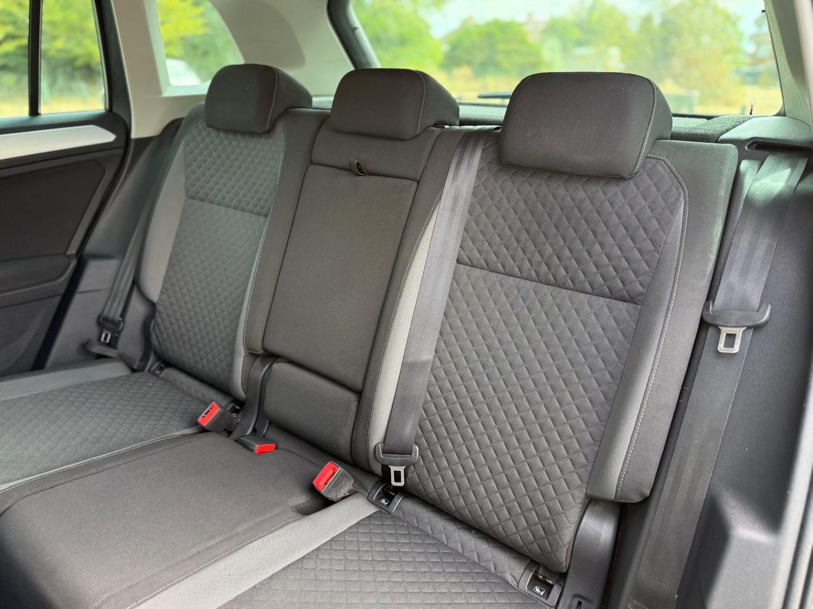 Volkswagen Tiguan view 35