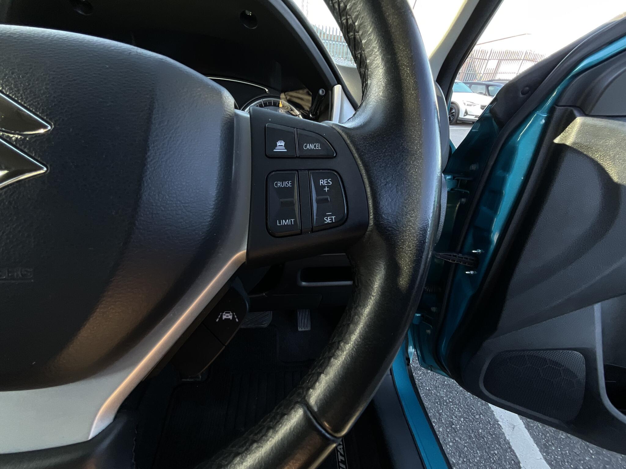 Suzuki Vitara view 22