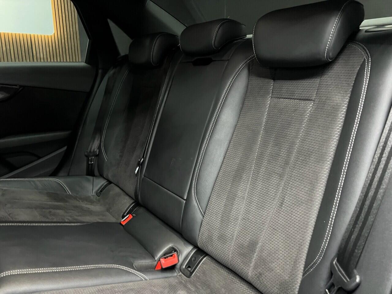 Audi A4 view 47