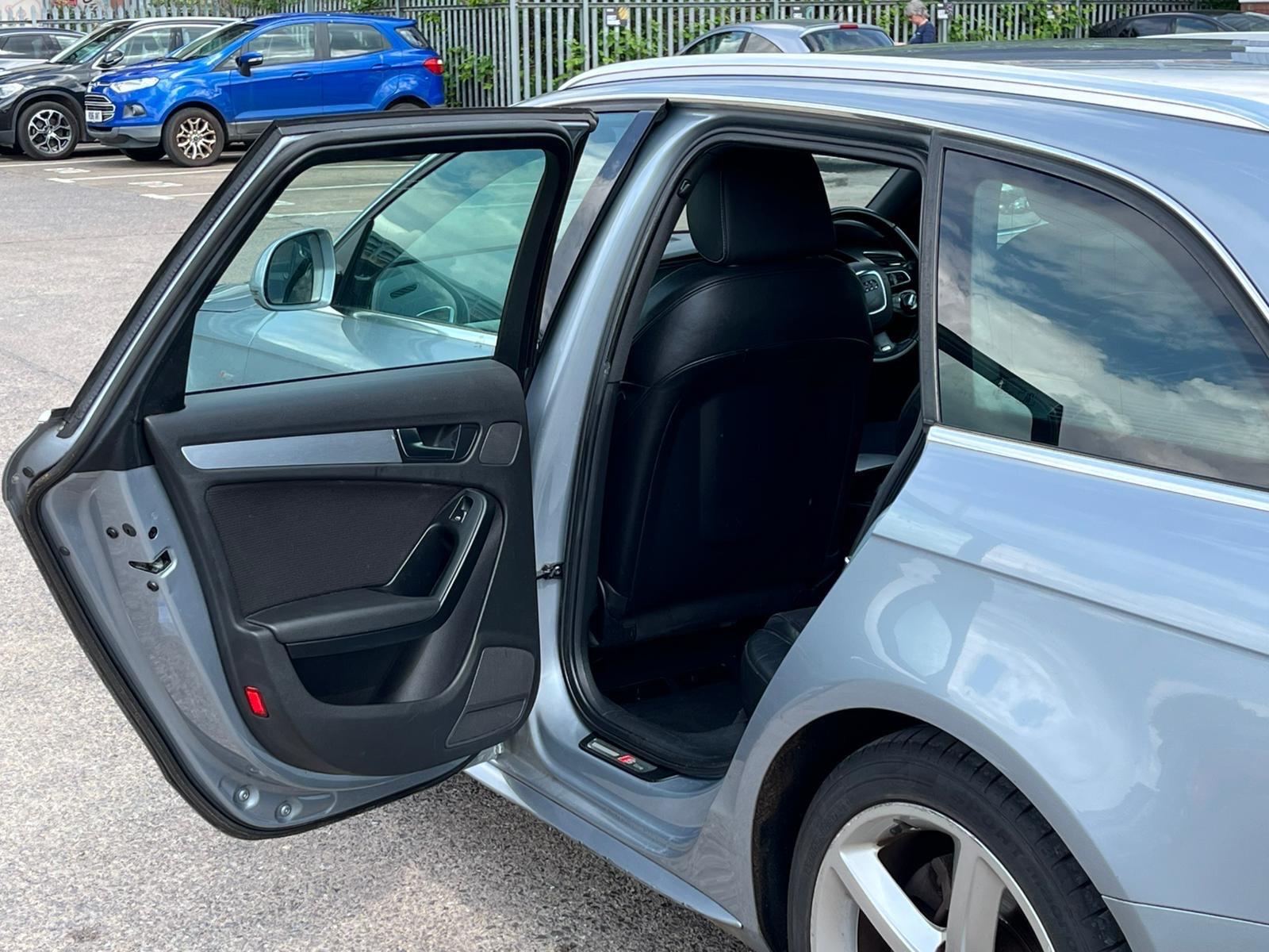Audi A4 view 37