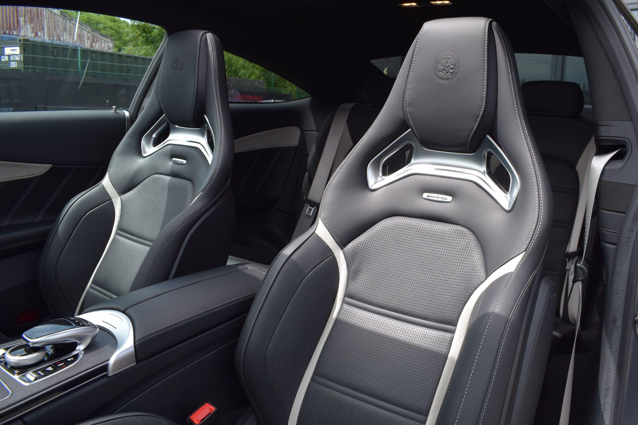 Mercedes-Benz C-Class view 9
