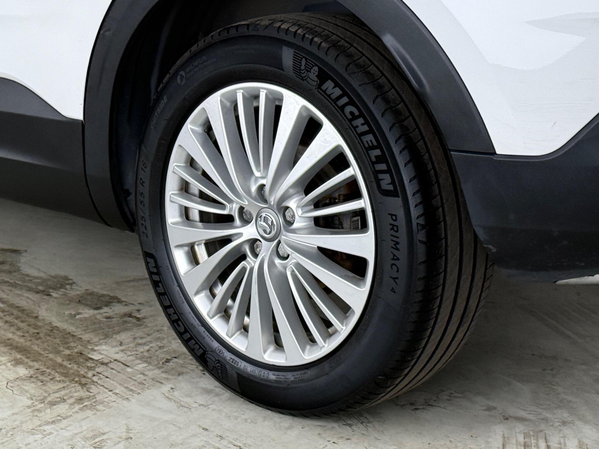 Vauxhall Grandland X view 9