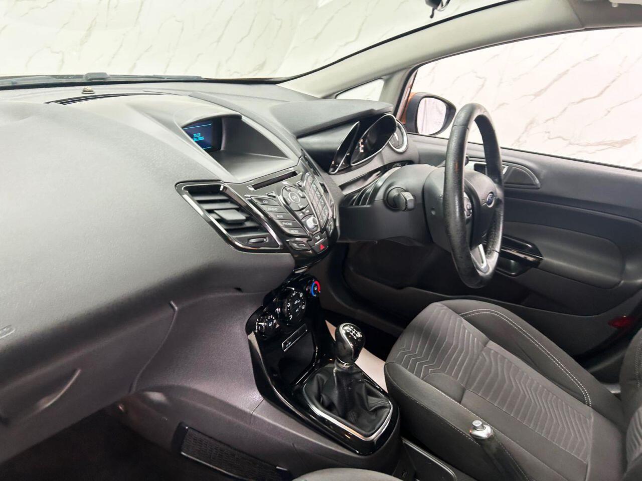 Ford Fiesta view 14