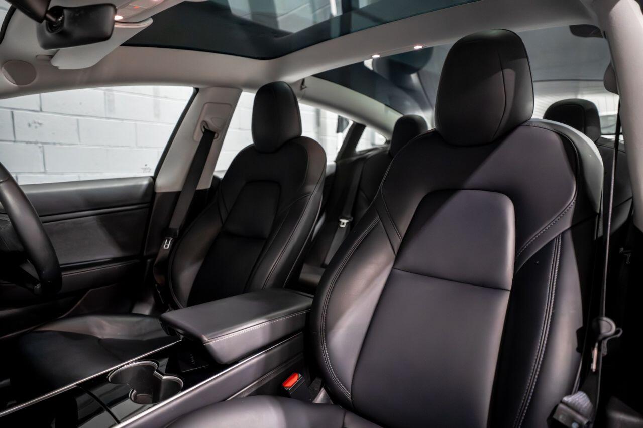Tesla Model 3 view 9