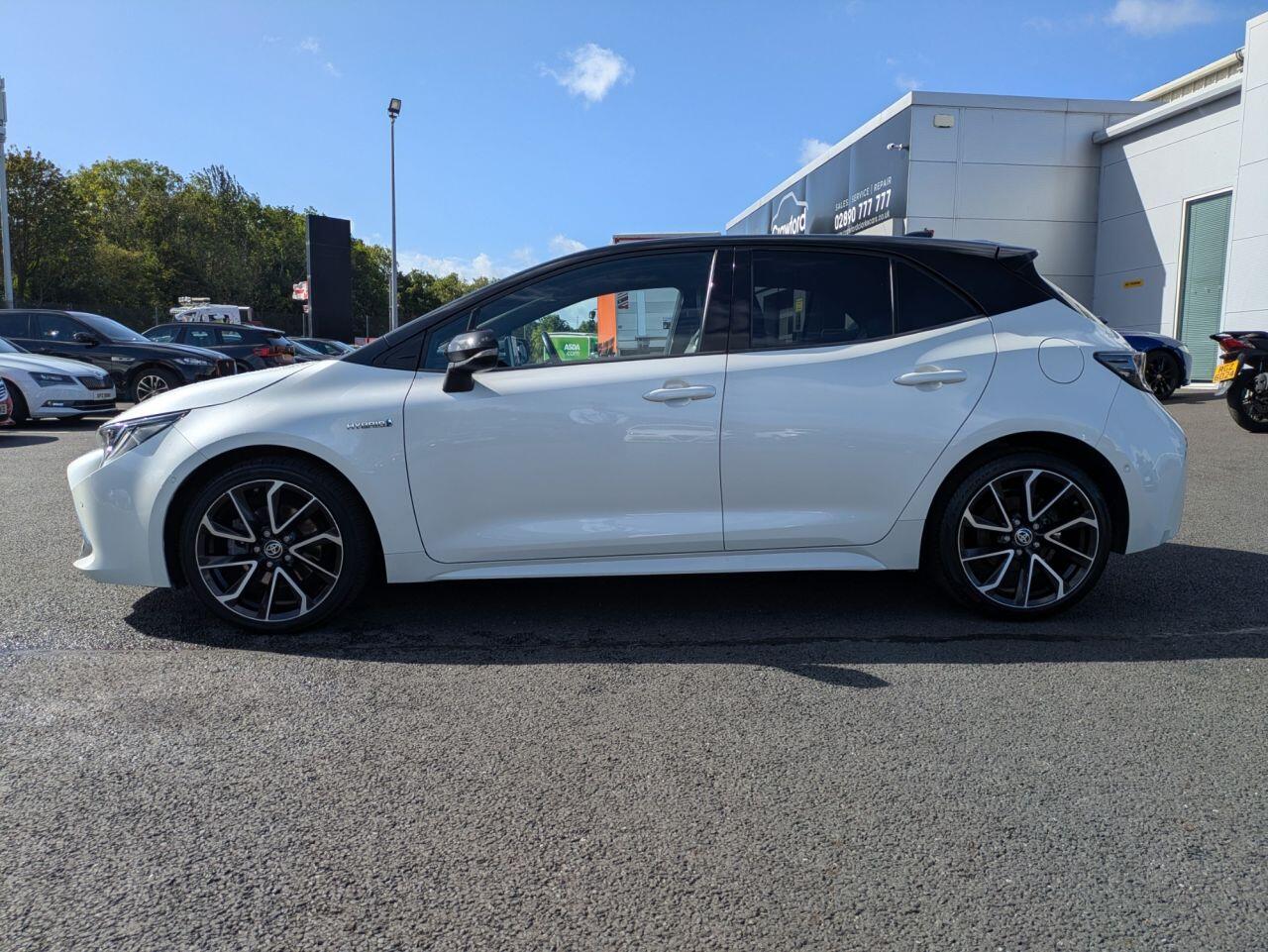 Toyota Corolla view 3