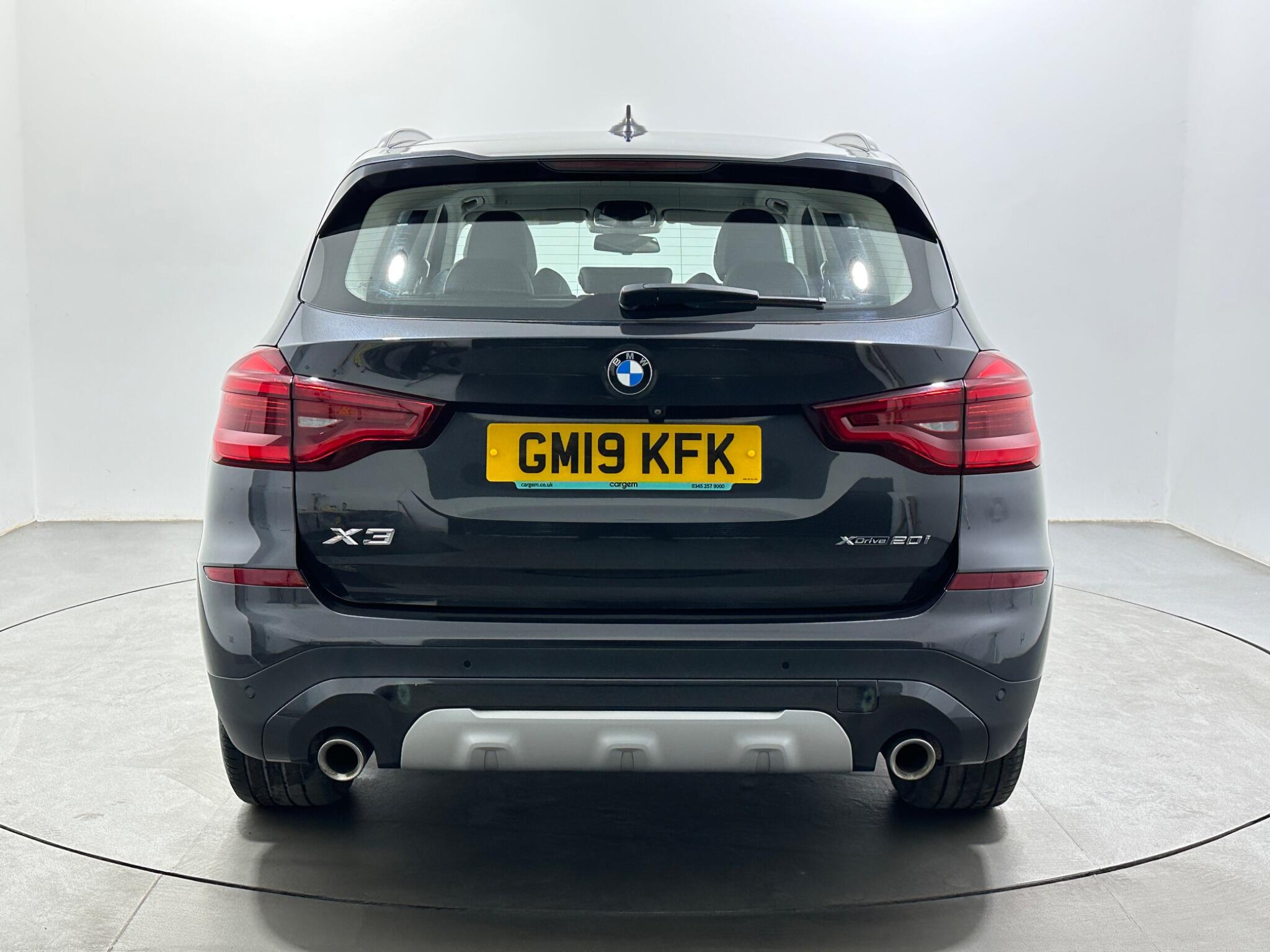 BMW X3 view 7