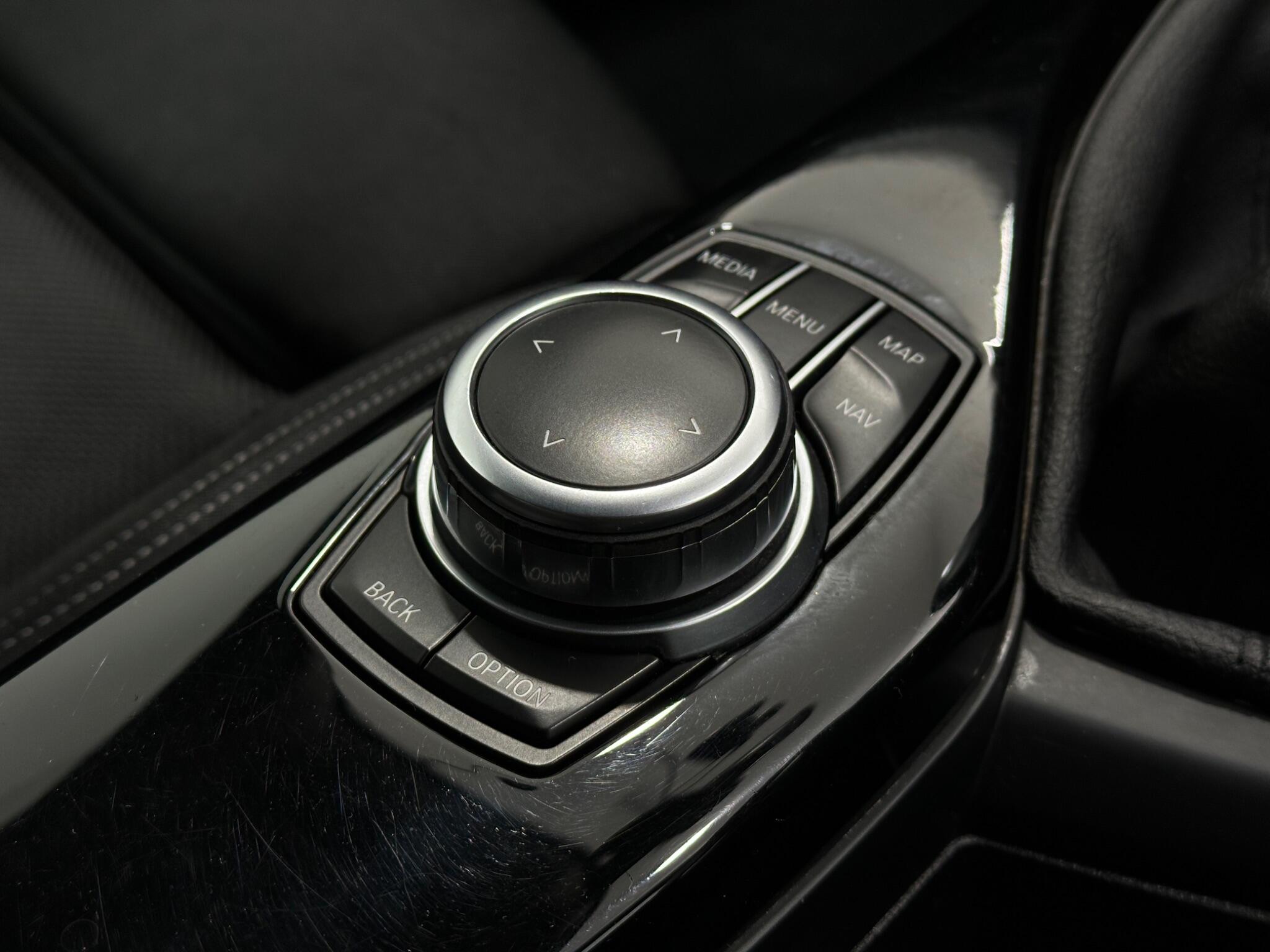 BMW 2 Series view 21
