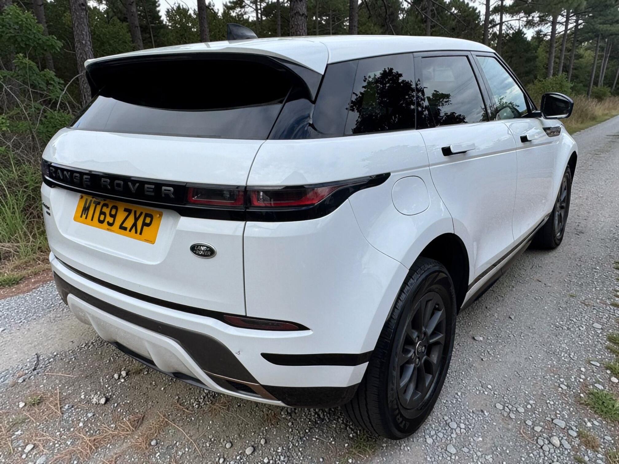 Land Rover Range Rover Evoque view 9