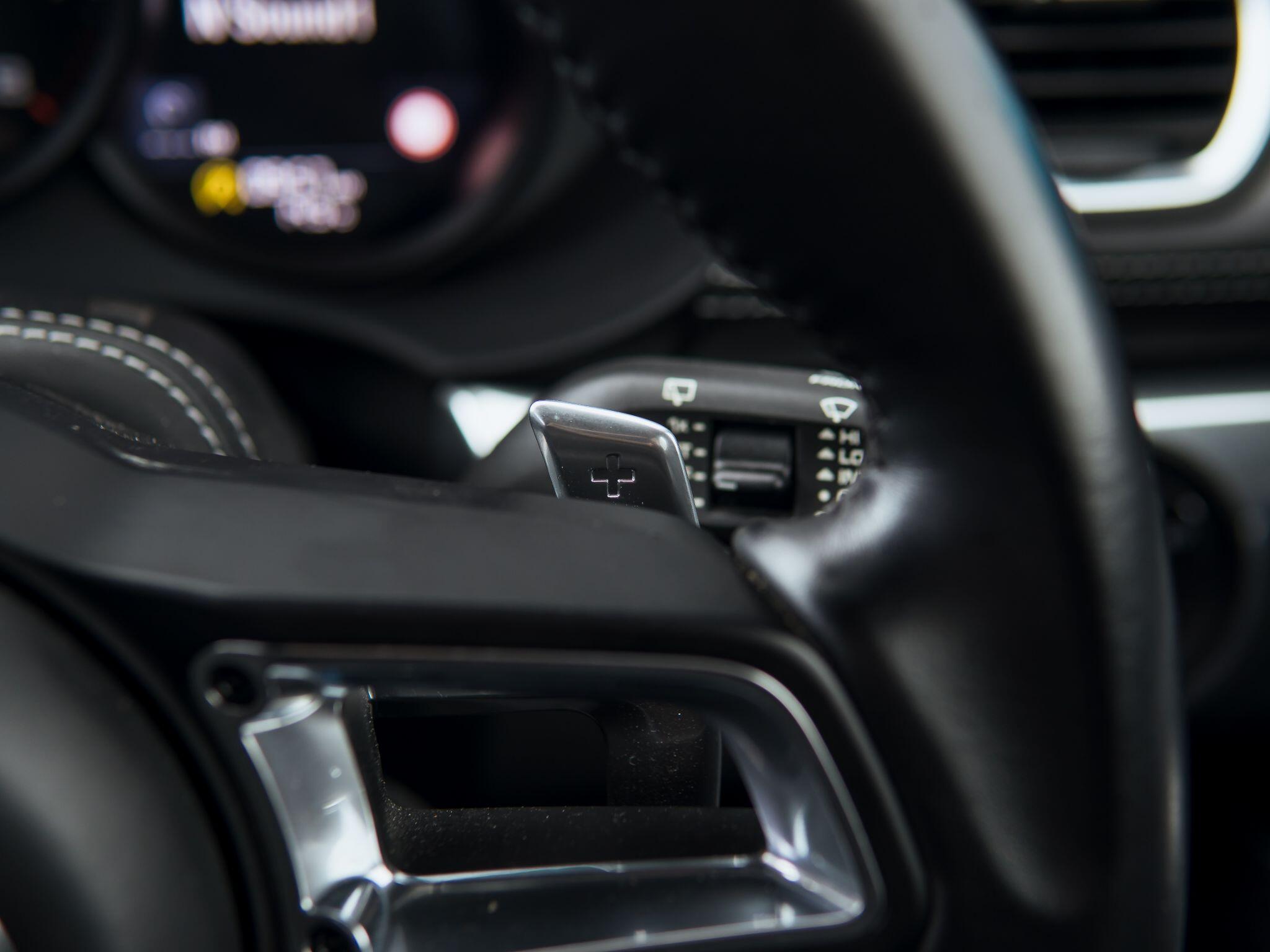 Porsche Cayman view 23