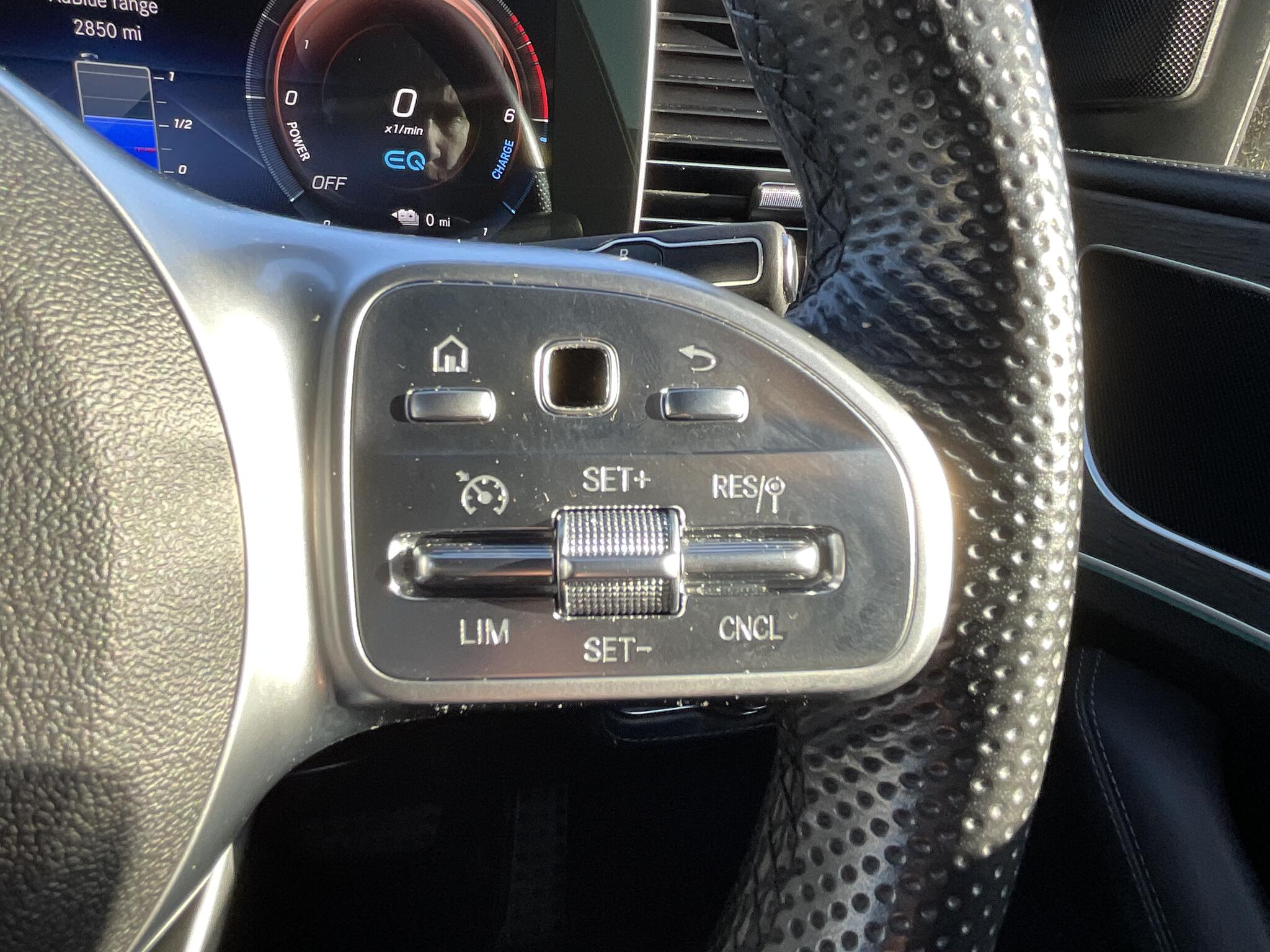 Mercedes-Benz Gle view 22