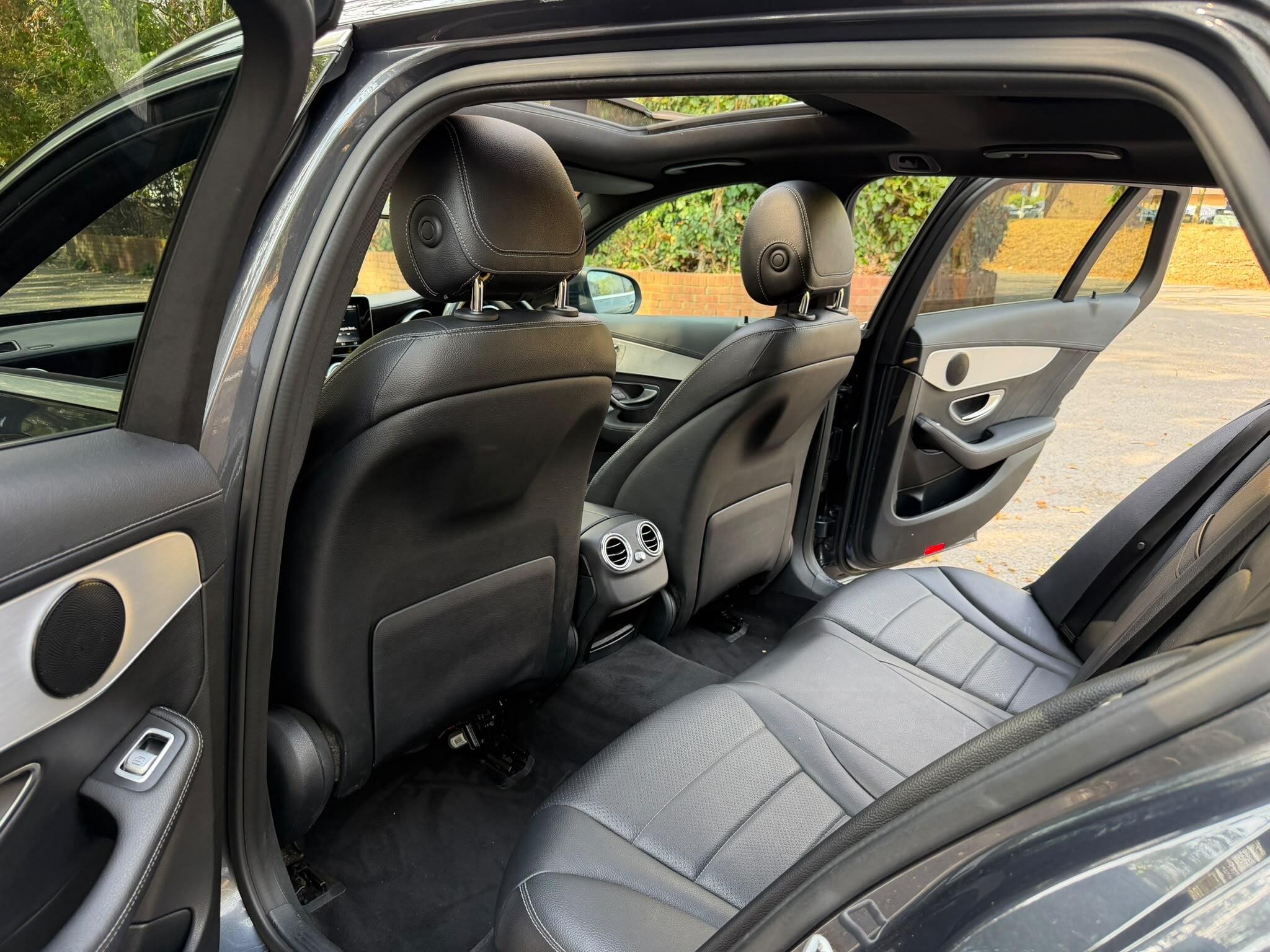 Mercedes-Benz C-Class view 17