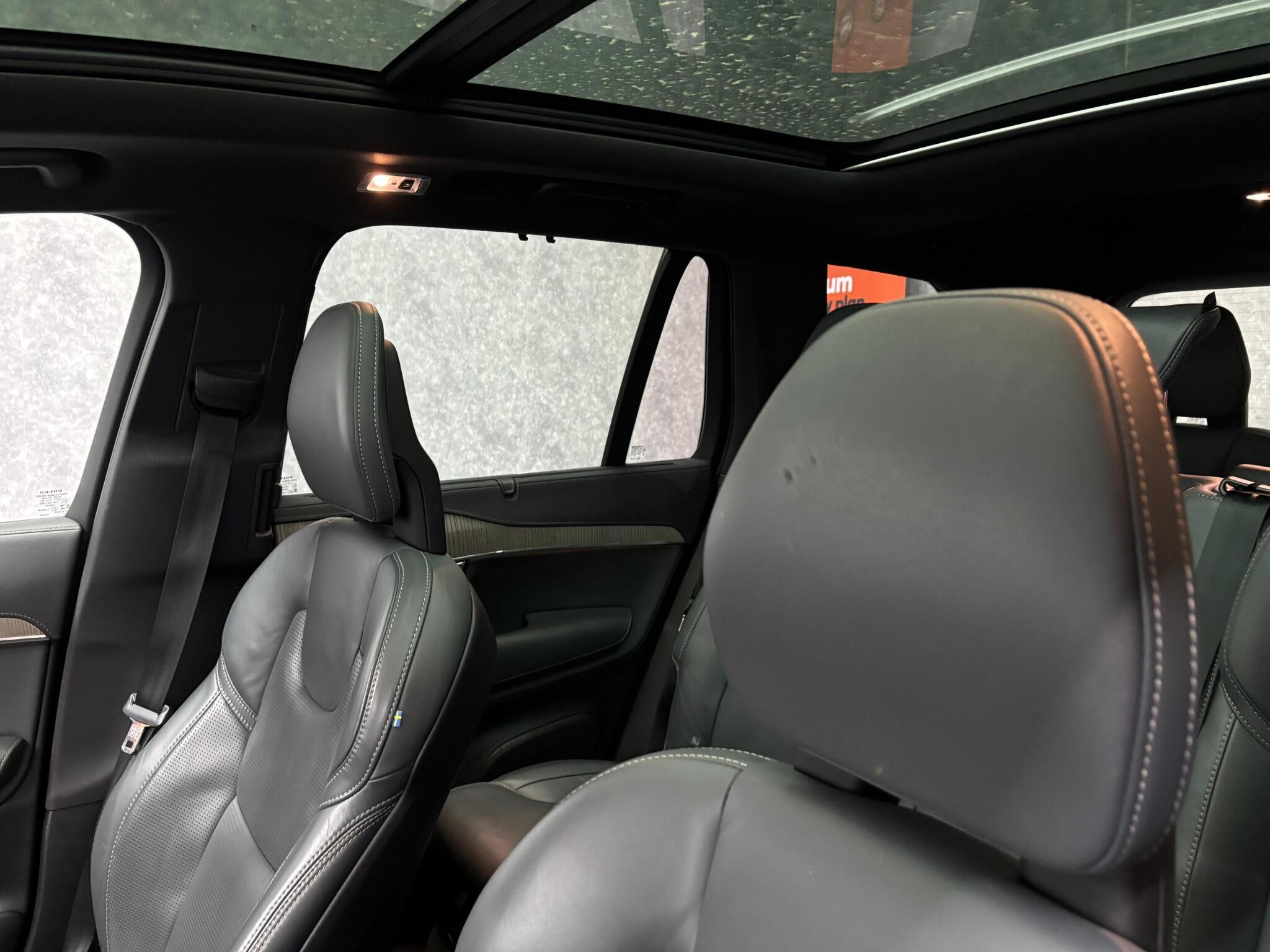Volvo XC90 view 25