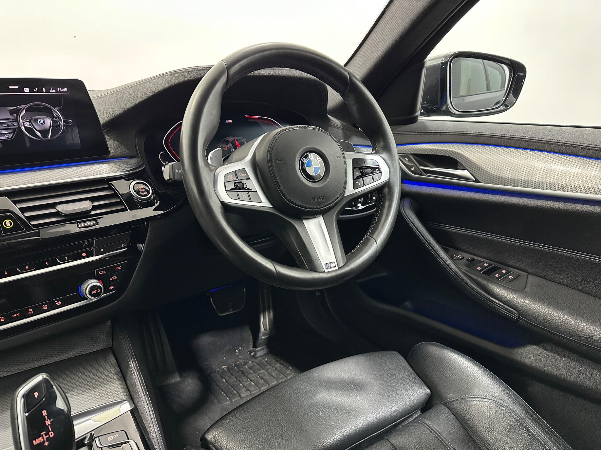 BMW 5 Series view 12