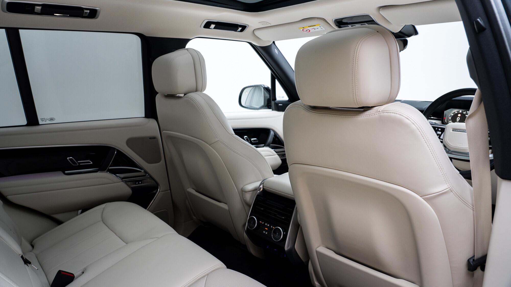 Land Rover Range Rover view 19