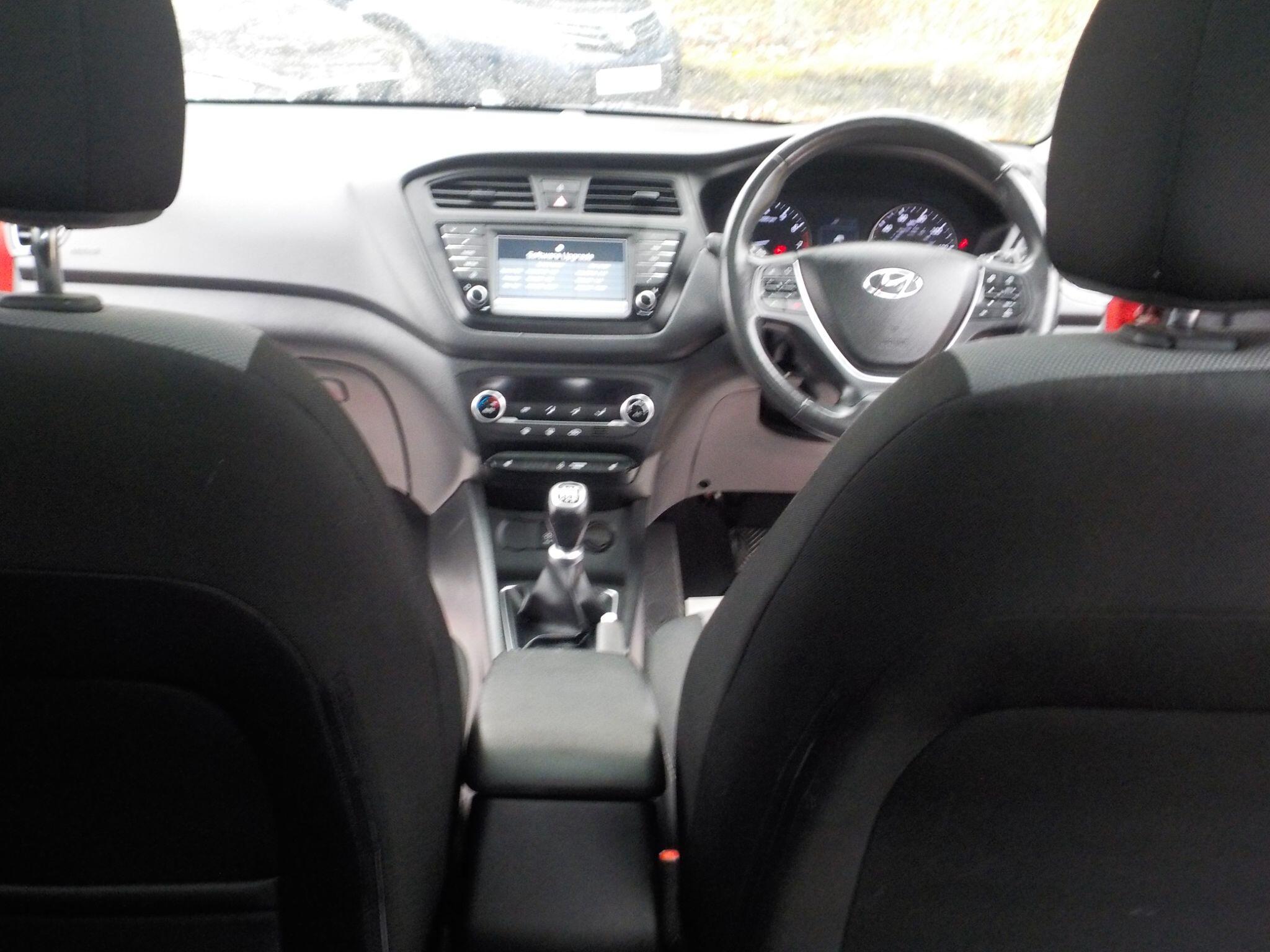 Hyundai i20 1.2 Premium SE Nav Euro 6 5dr