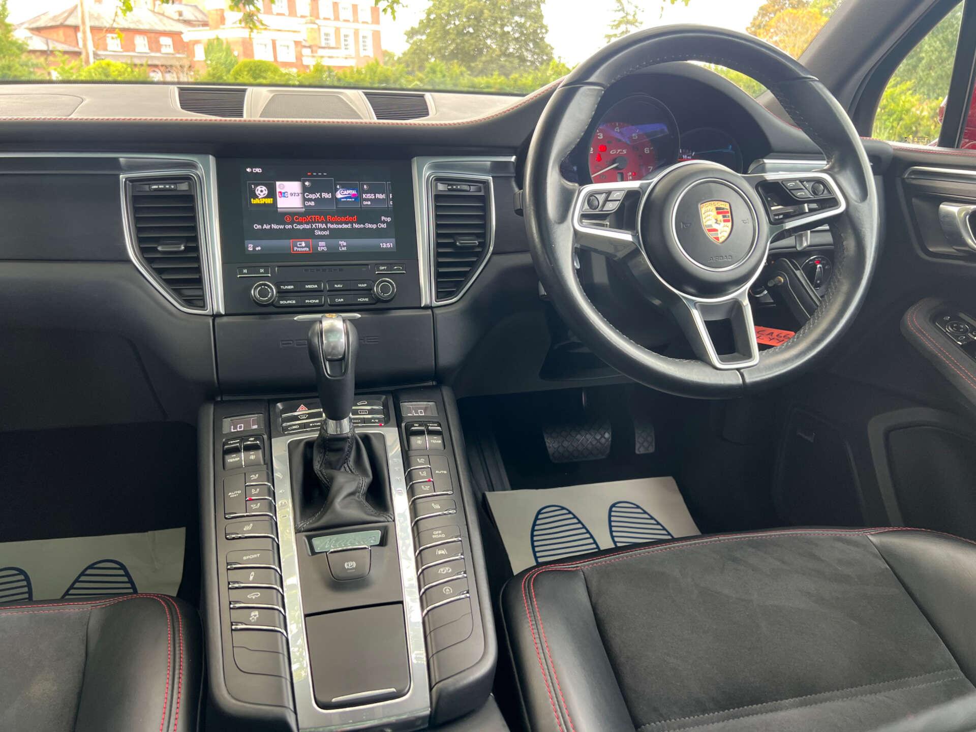Porsche Macan view 2