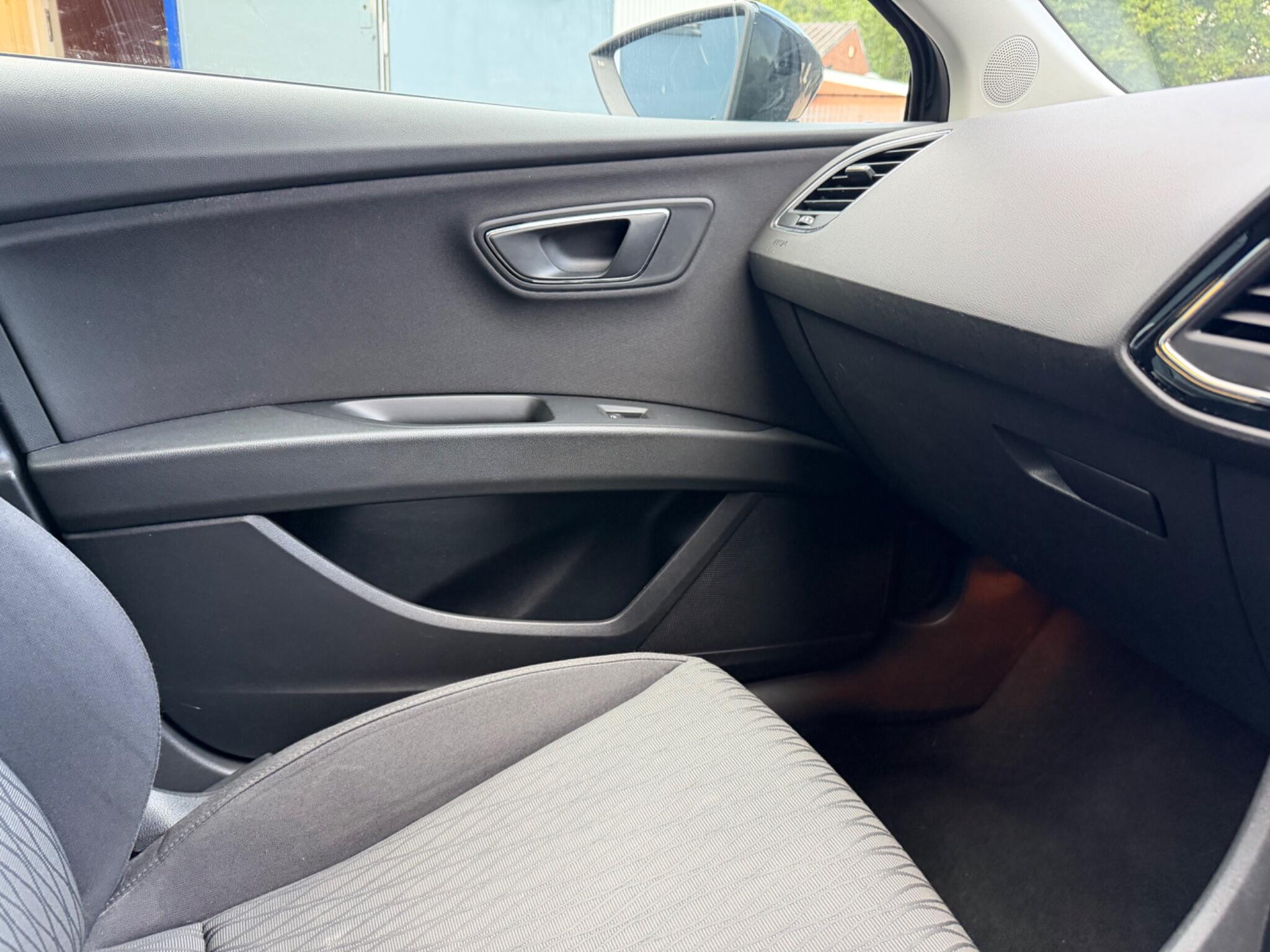 Seat Leon Leon view 28