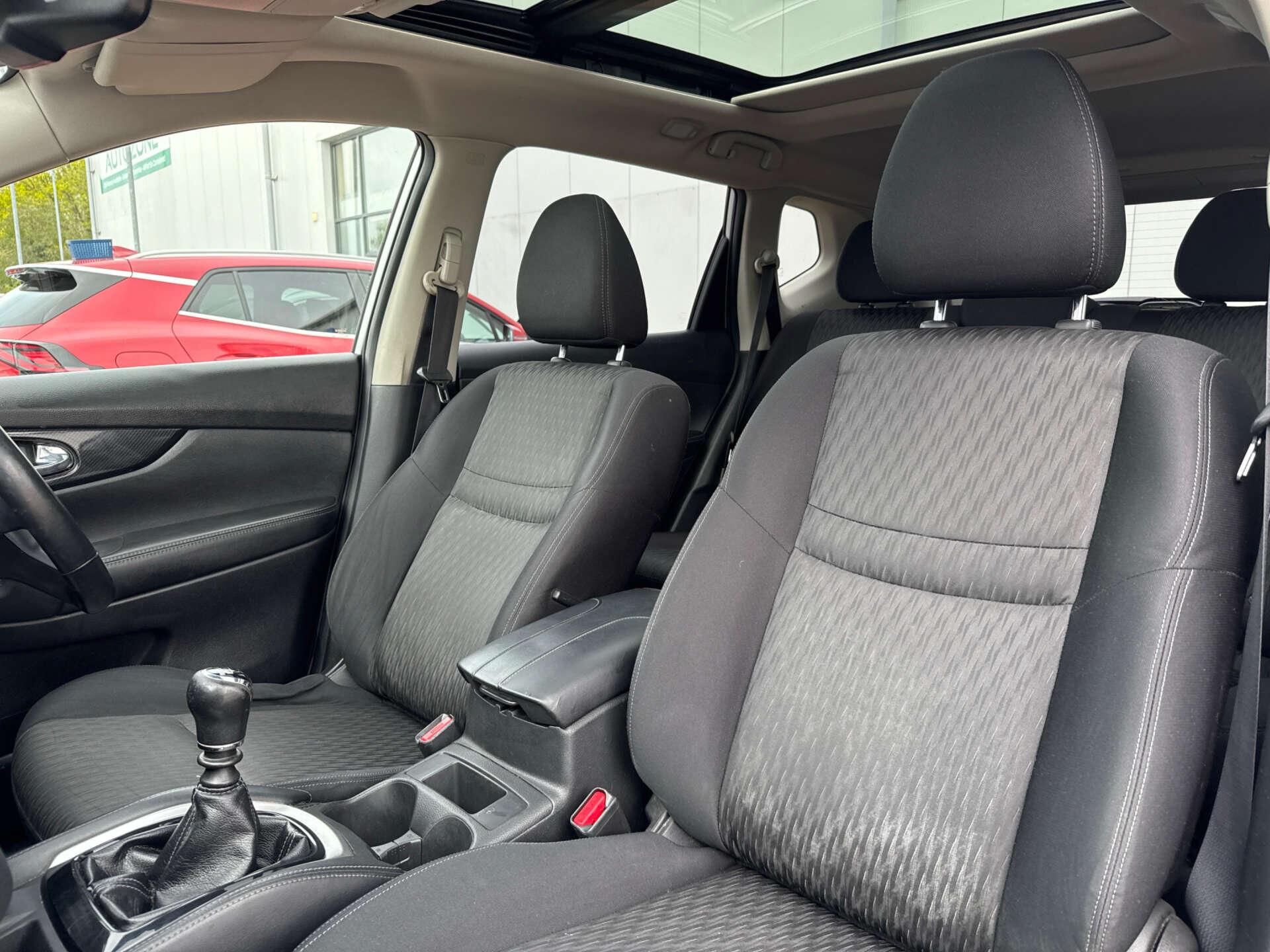 Nissan X-Trail view 57