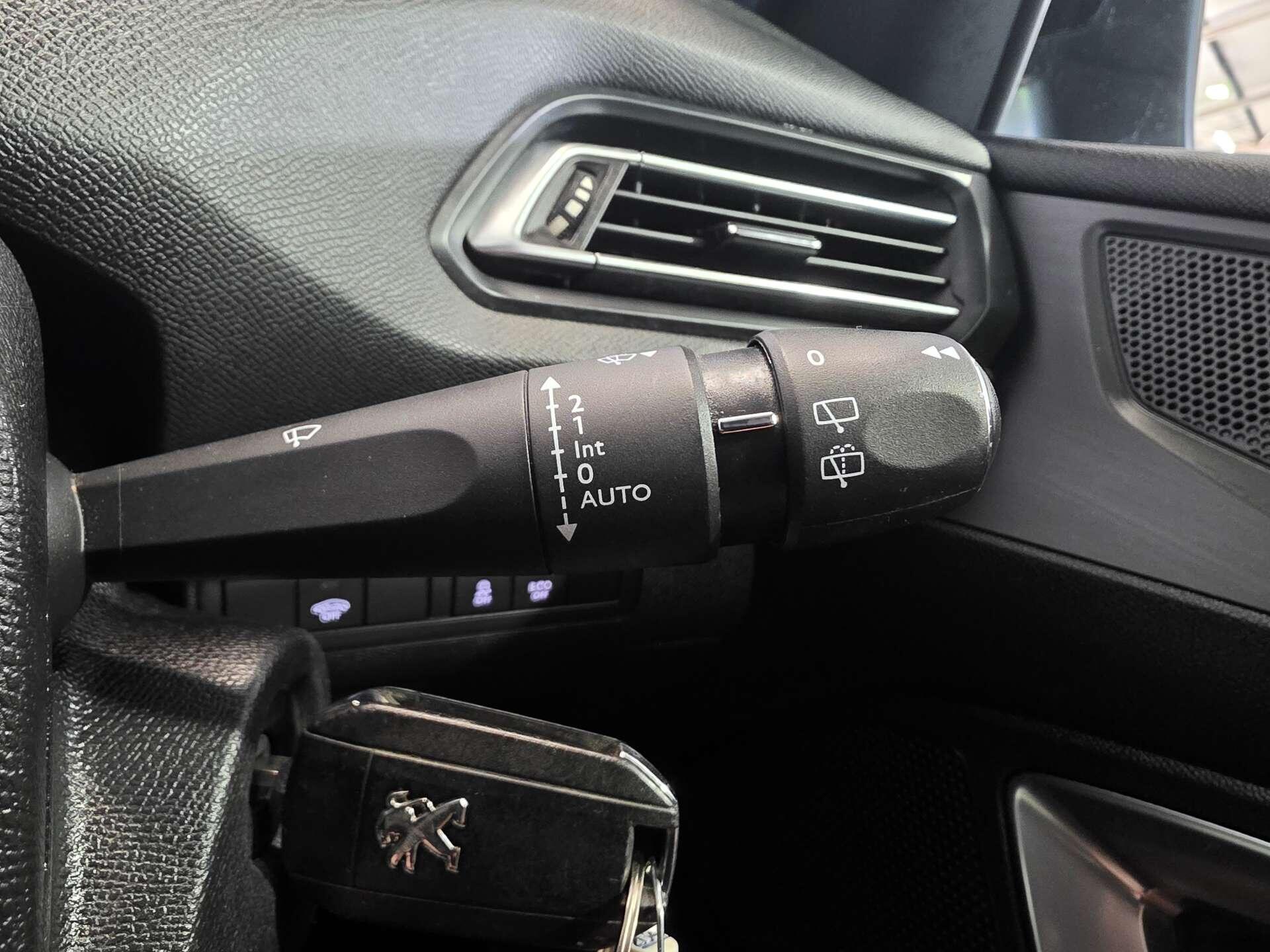 Peugeot 308 view 23