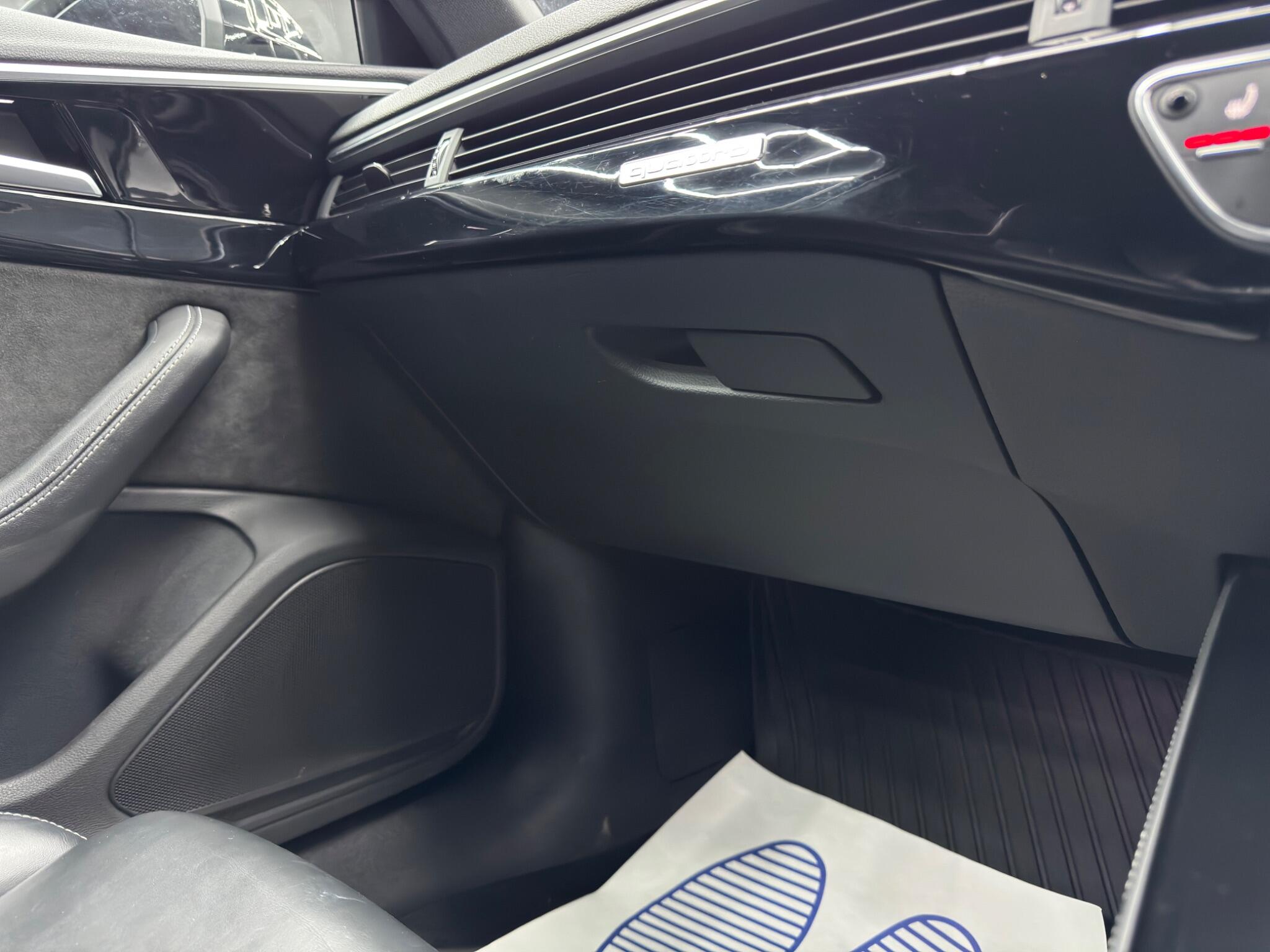 Audi S4 view 41
