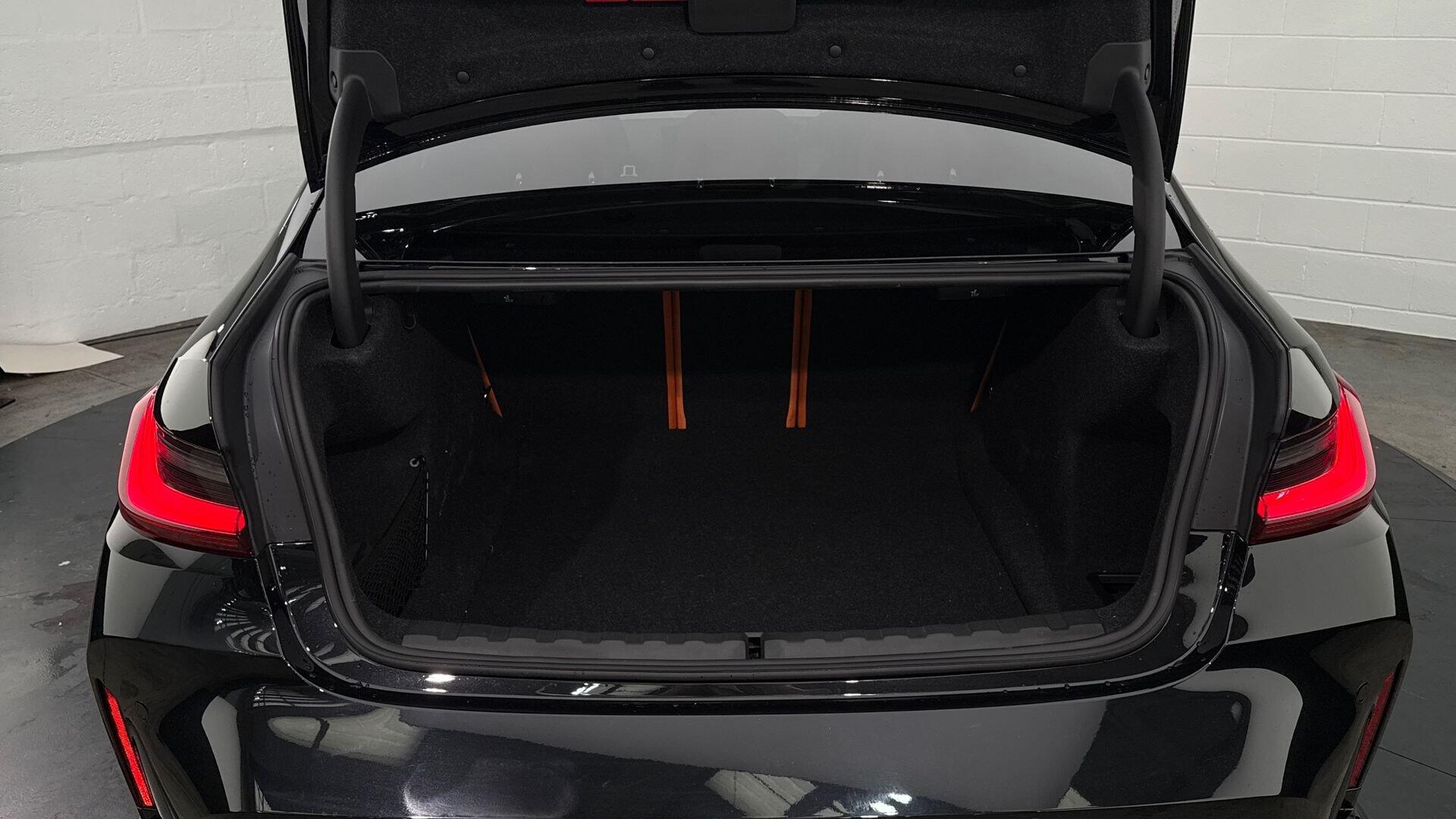 BMW M3 view 13