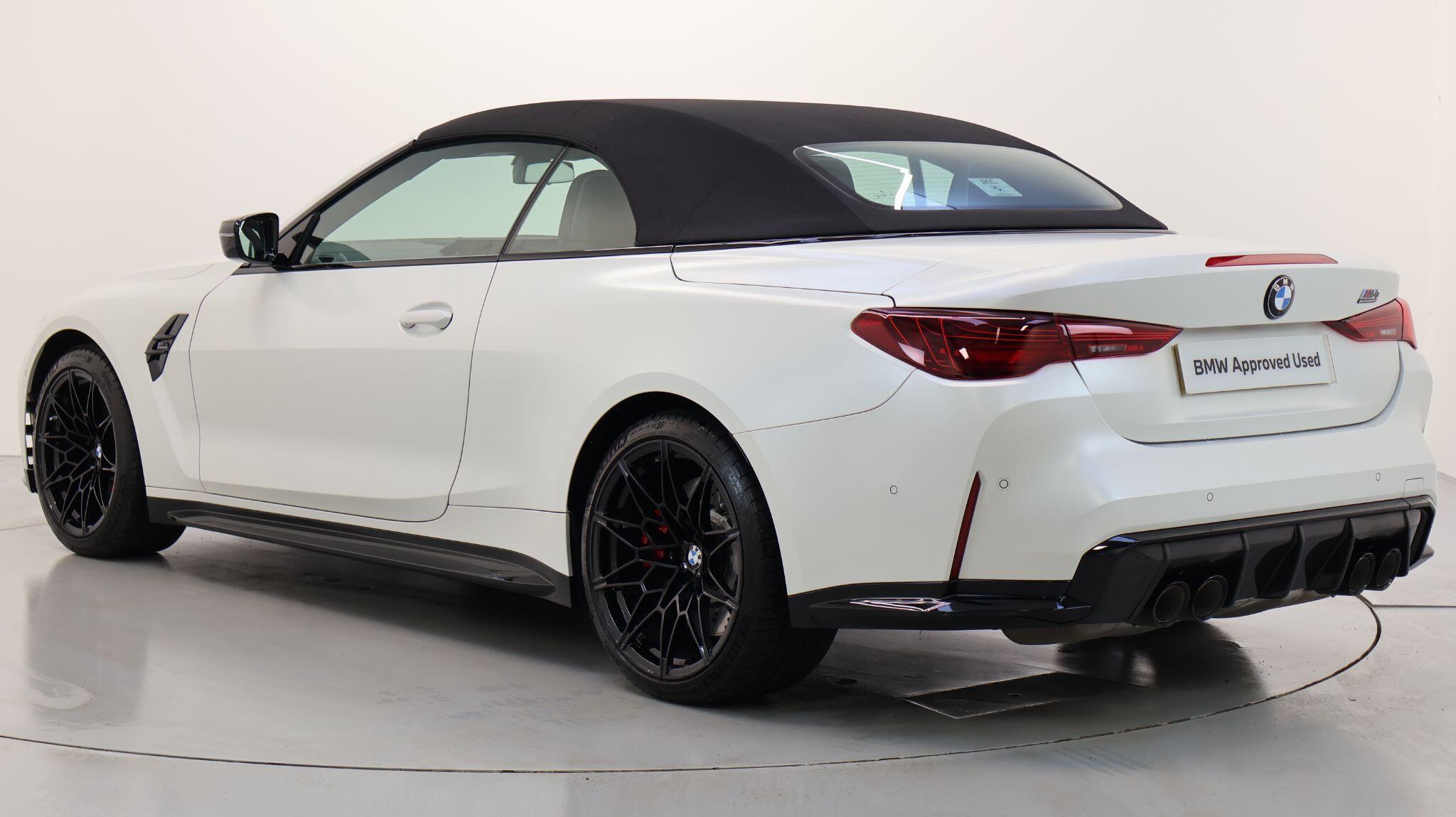 BMW M4 view 22