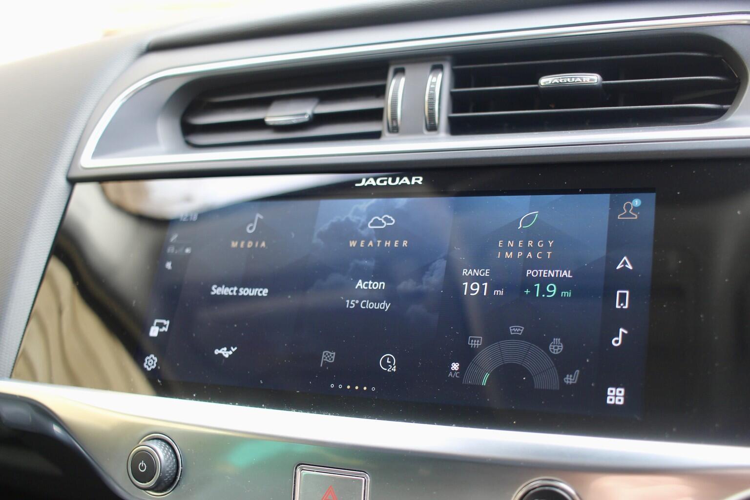 Jaguar I-Pace view 30