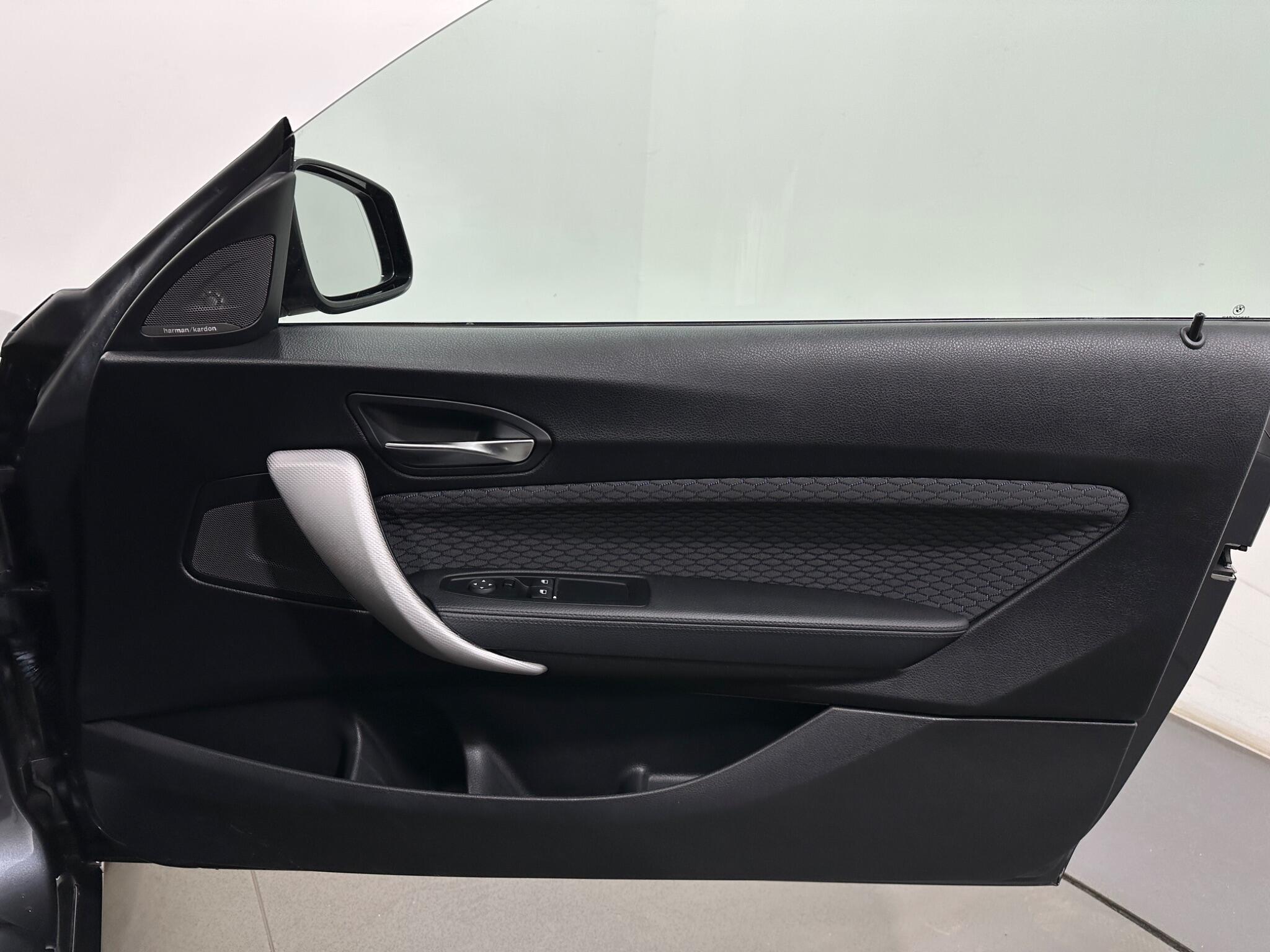 BMW 2 Series view 36