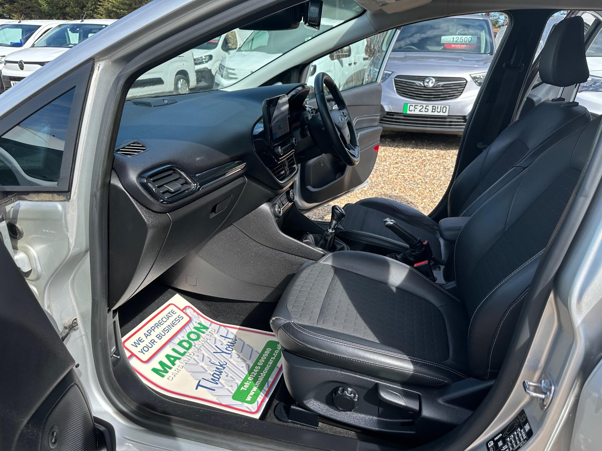 Ford Fiesta view 17