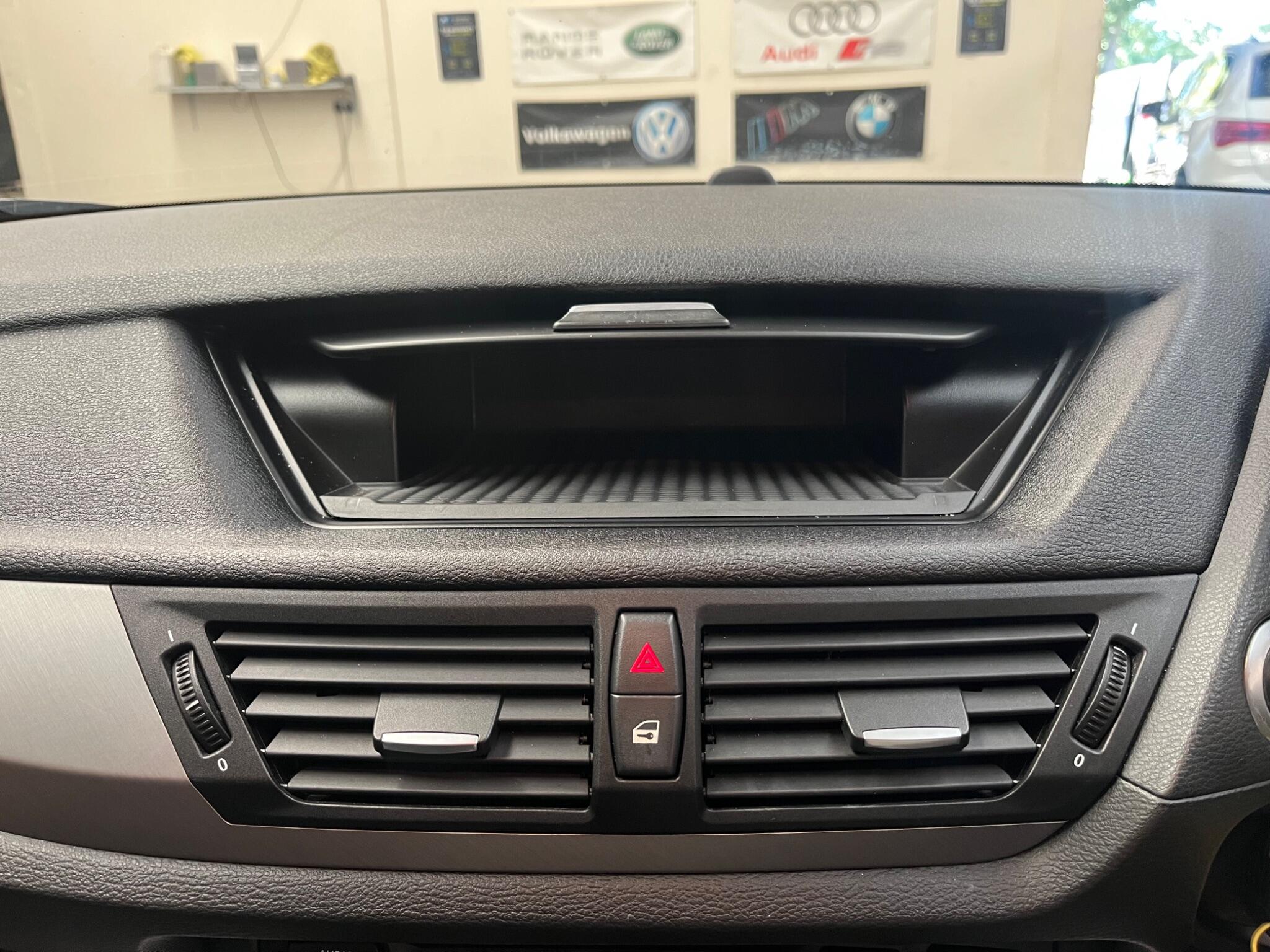 BMW X1 view 16
