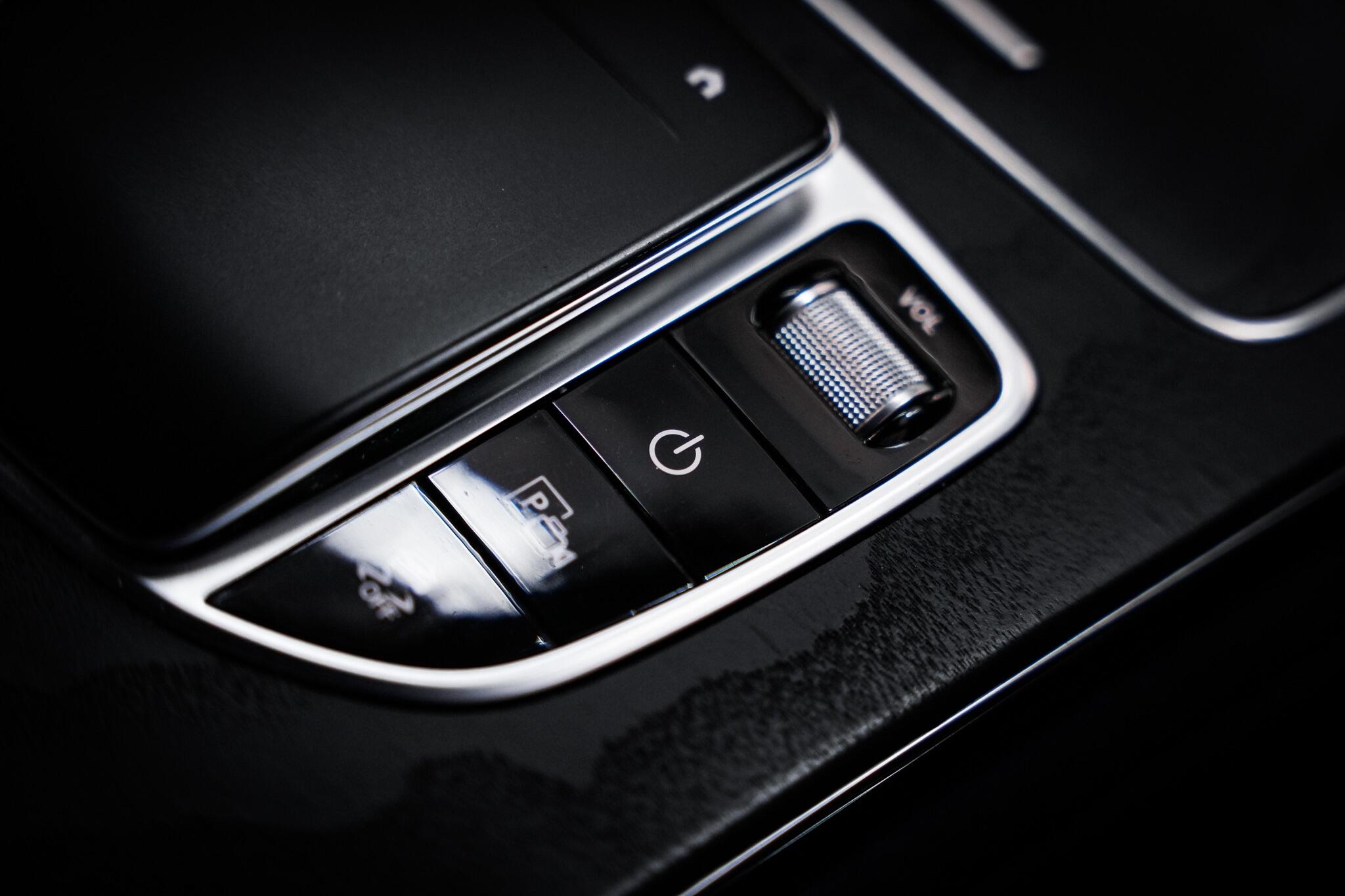 Mercedes-Benz GLC view 47