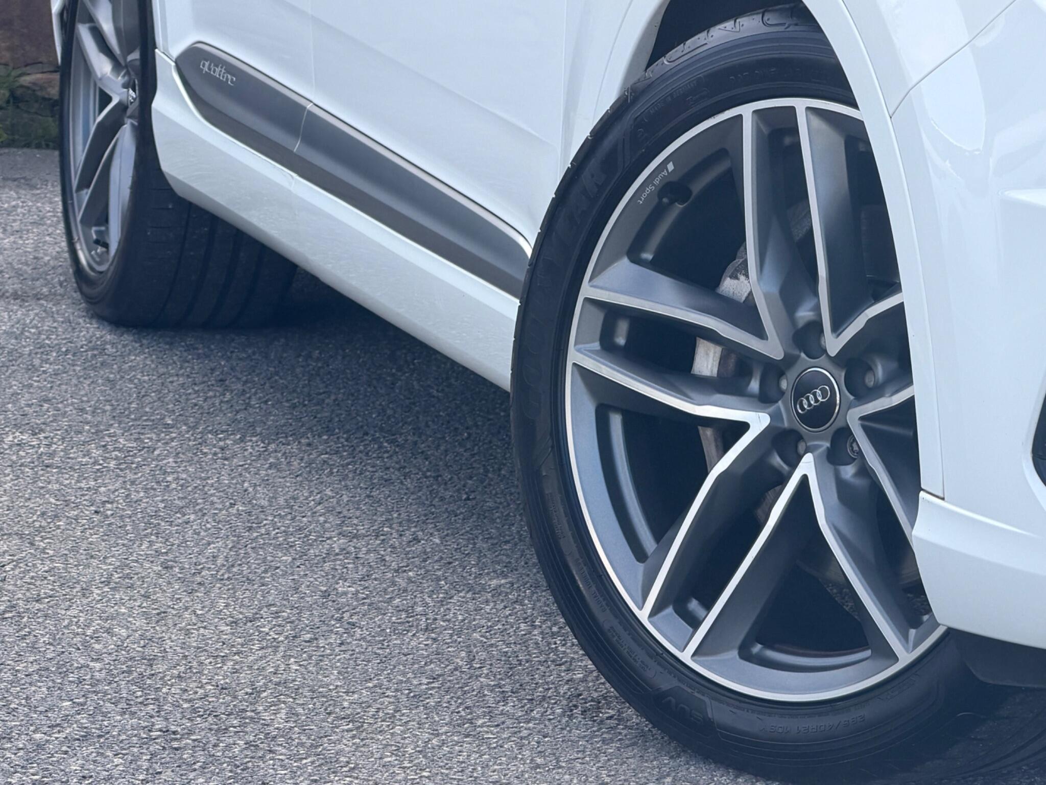 Audi Q7 view 52
