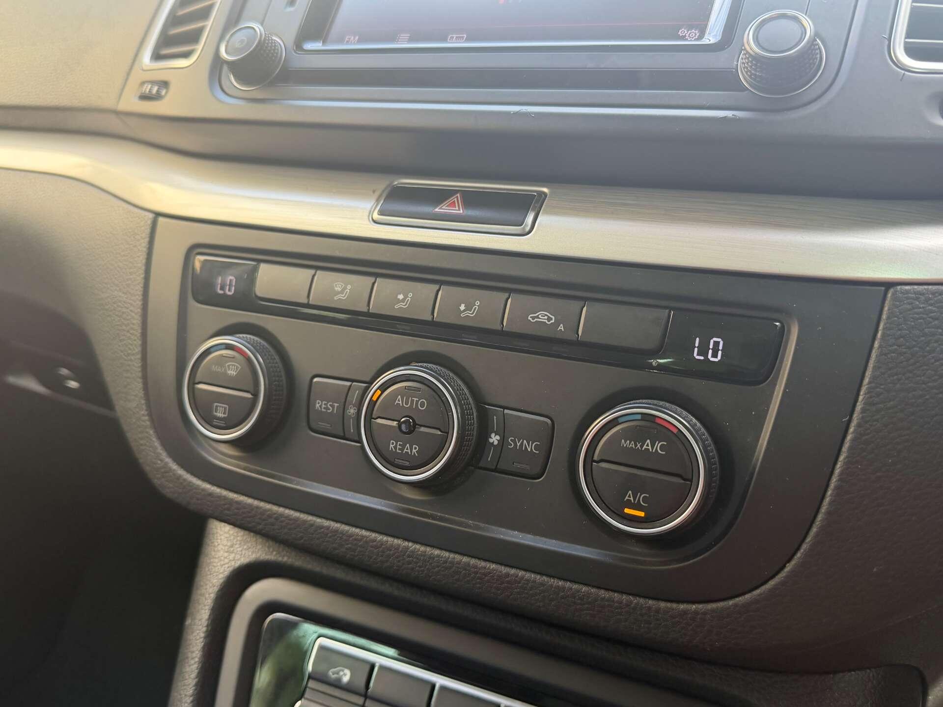 Volkswagen Sharan view 19
