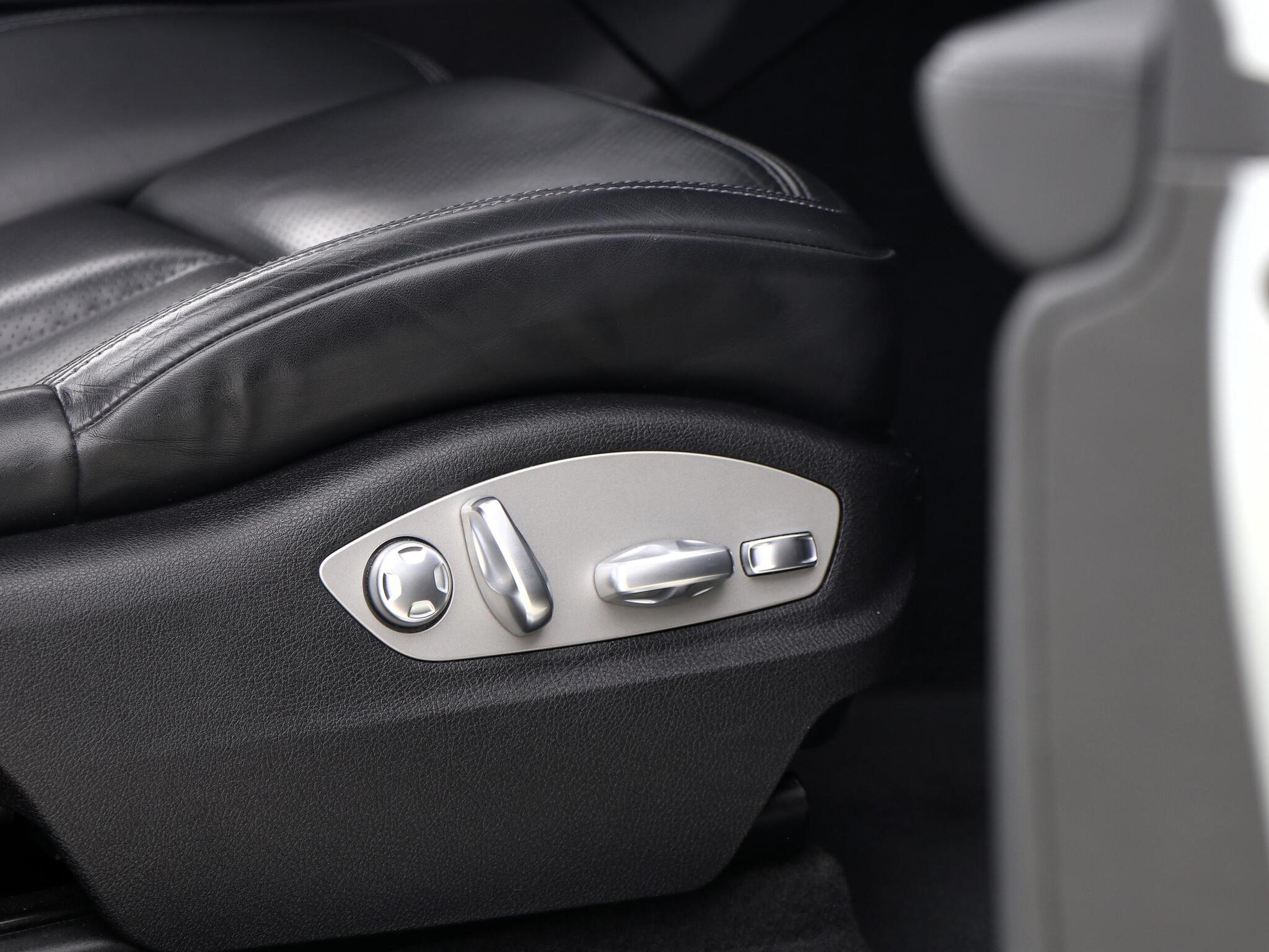 Porsche Macan view 39