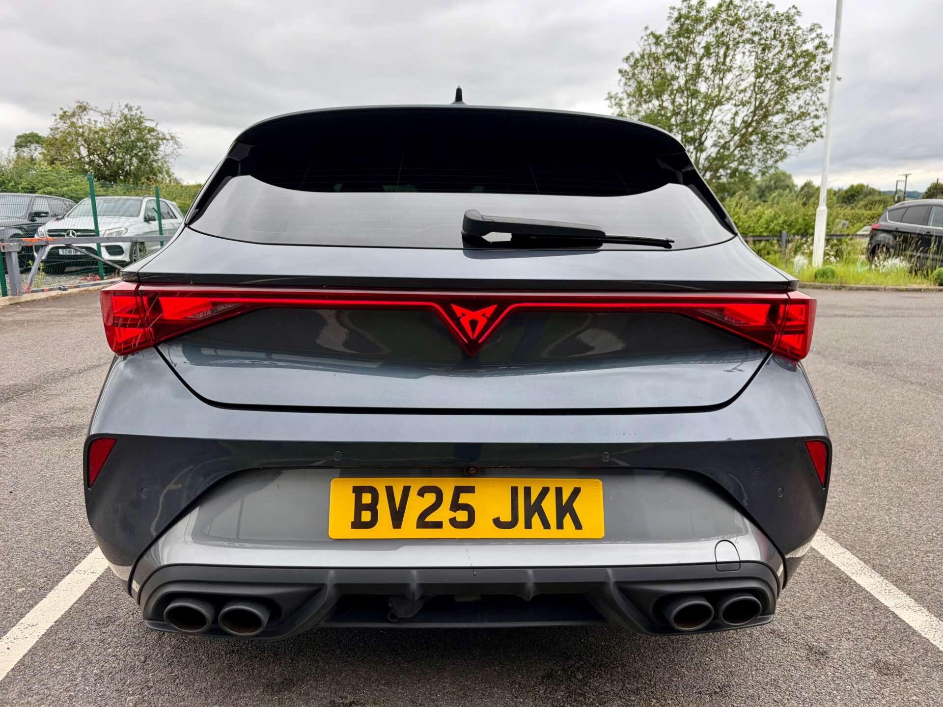 Cupra Leon view 7