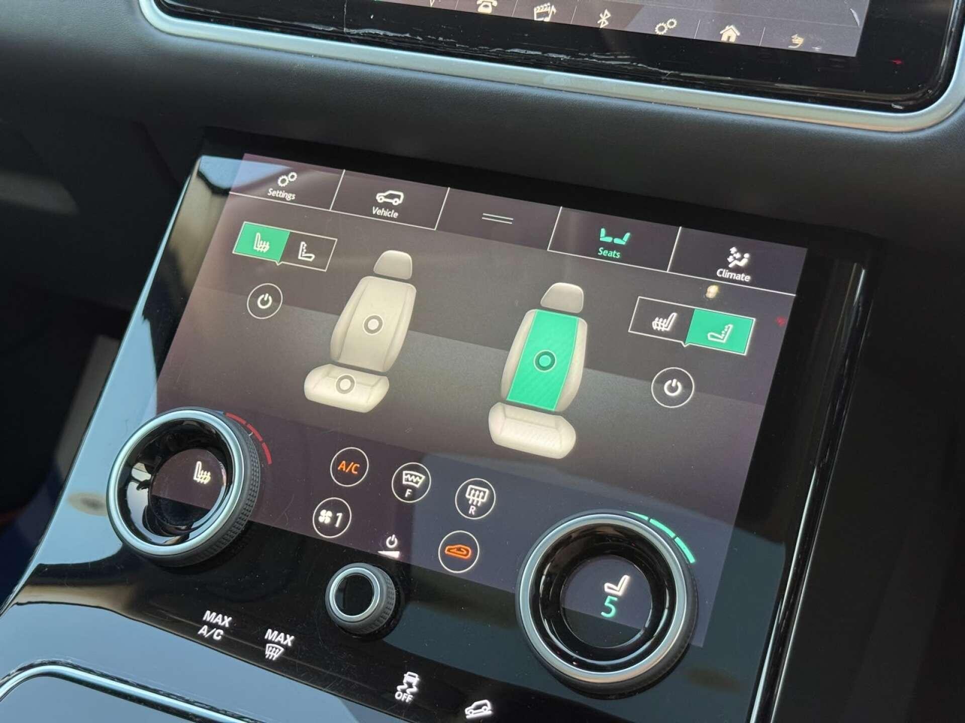 Land Rover Range Rover Velar view 79