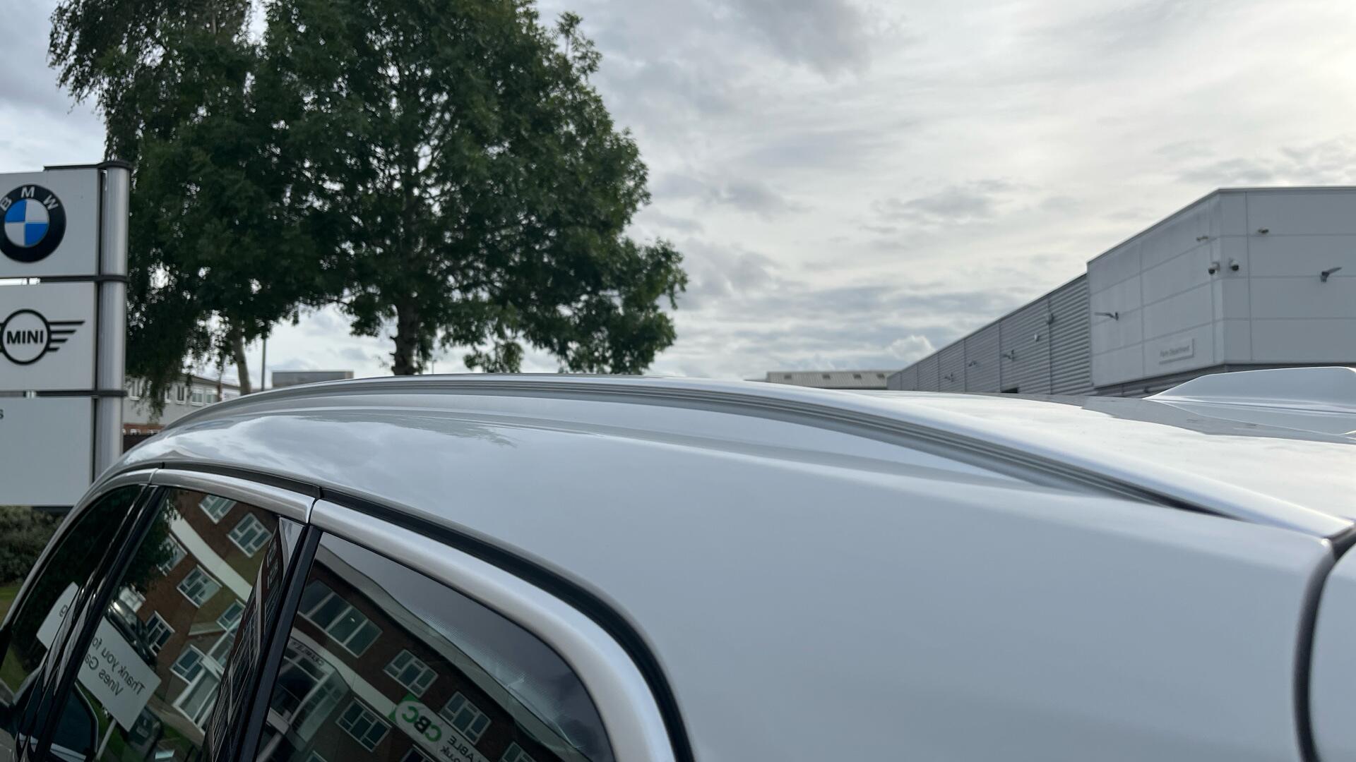 BMW iX1 view 34