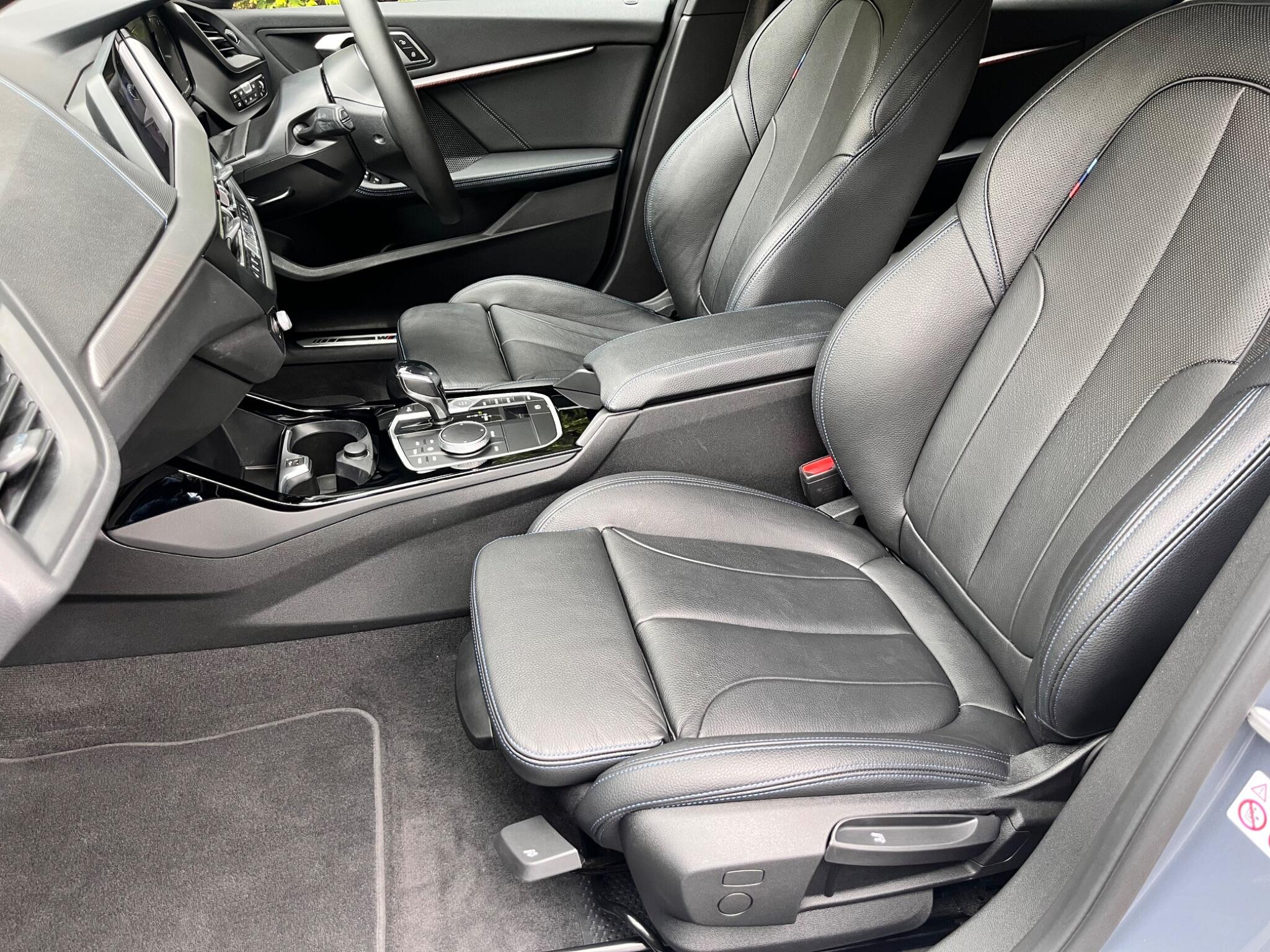 BMW 1 Series view 29