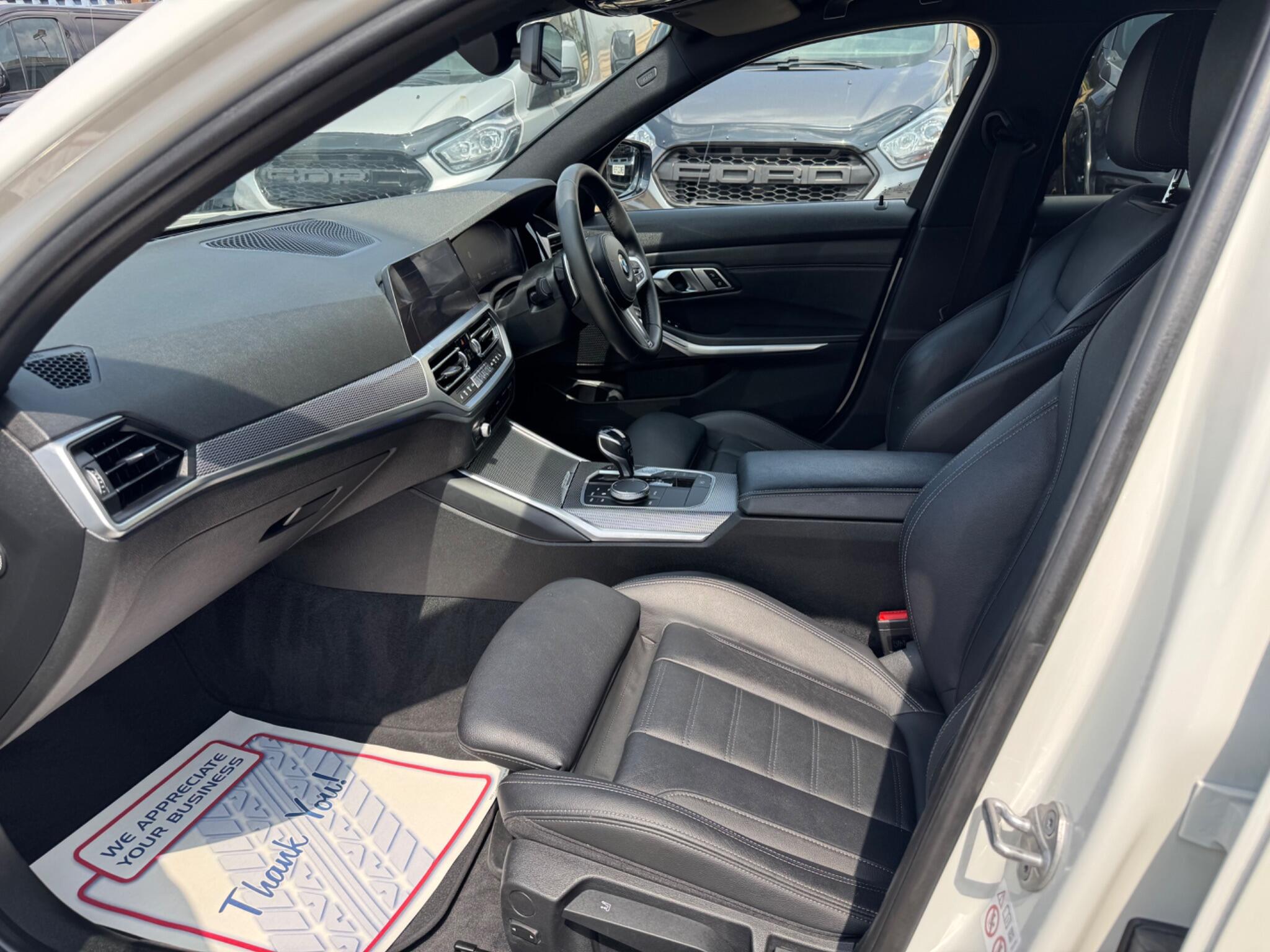 BMW 3 Series view 47