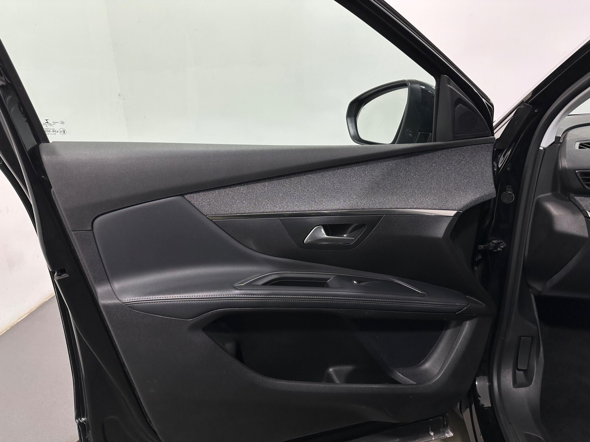 Peugeot 5008 view 35