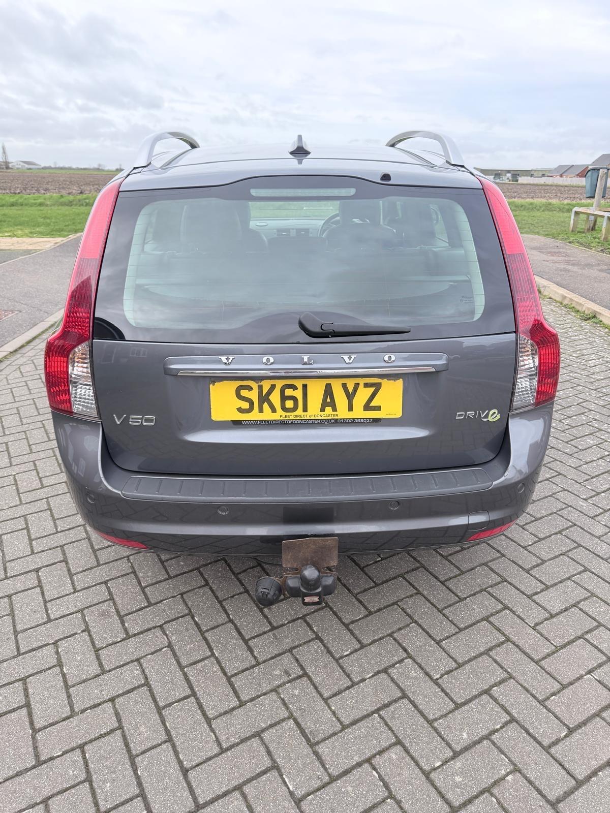 Volvo V50 view 9